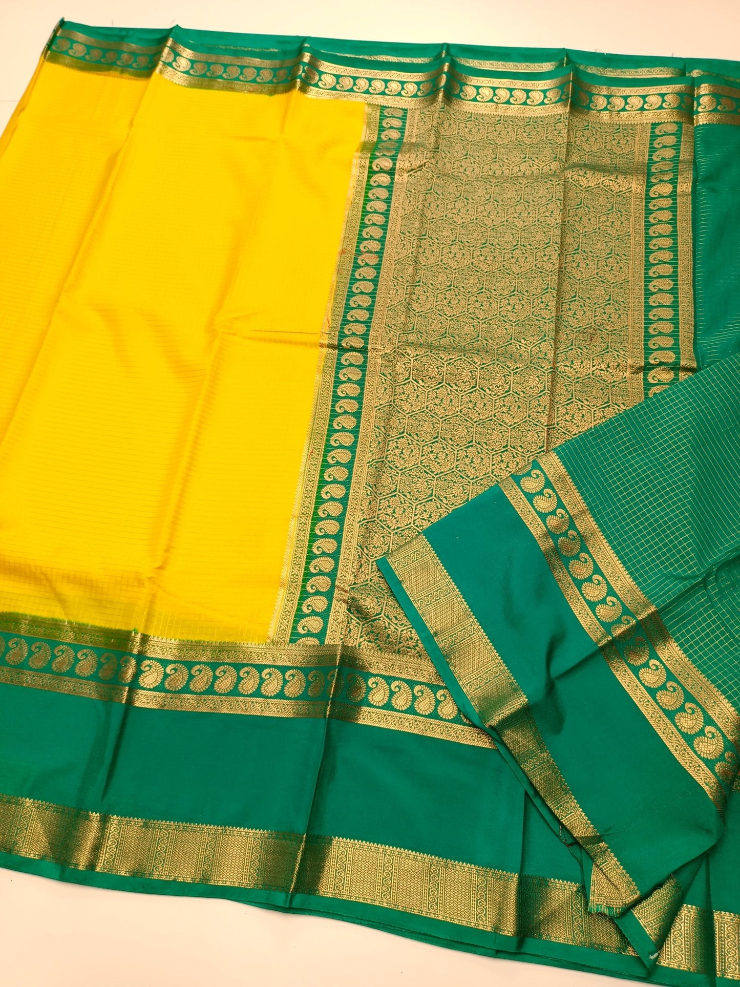 FANCY SEMI CREPE SILK SAREE - B S CHANNABASAPPA & SONS