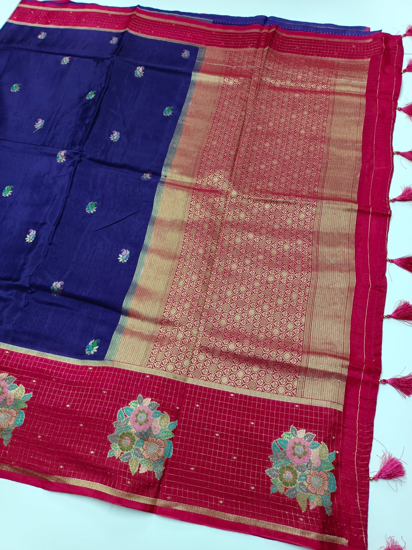 FANCY SEMI CREPE SILK SAREE - B S CHANNABASAPPA & SONS