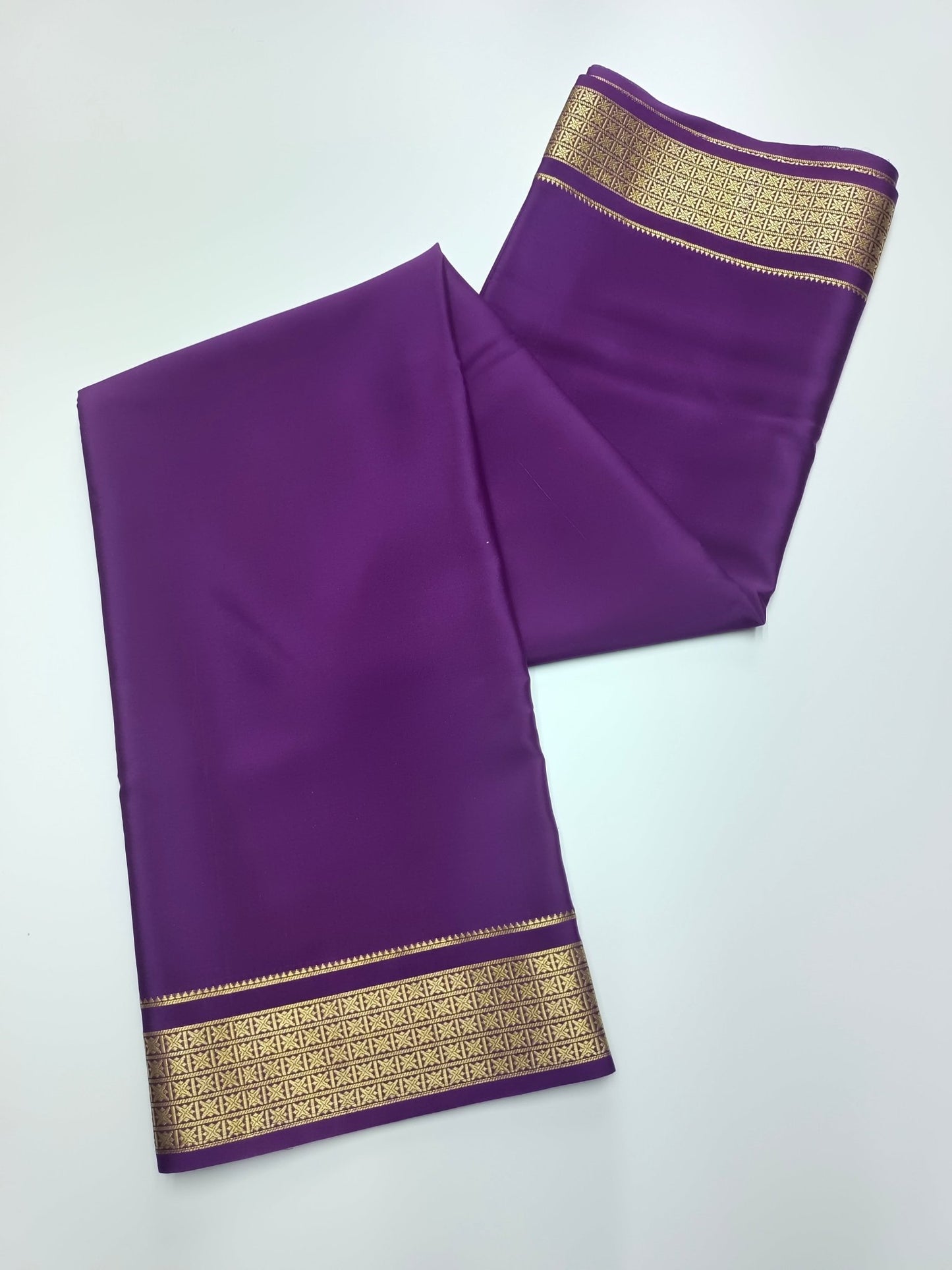 PURE CREPE SILK SAREE - B S CHANNABASAPPA & SONS