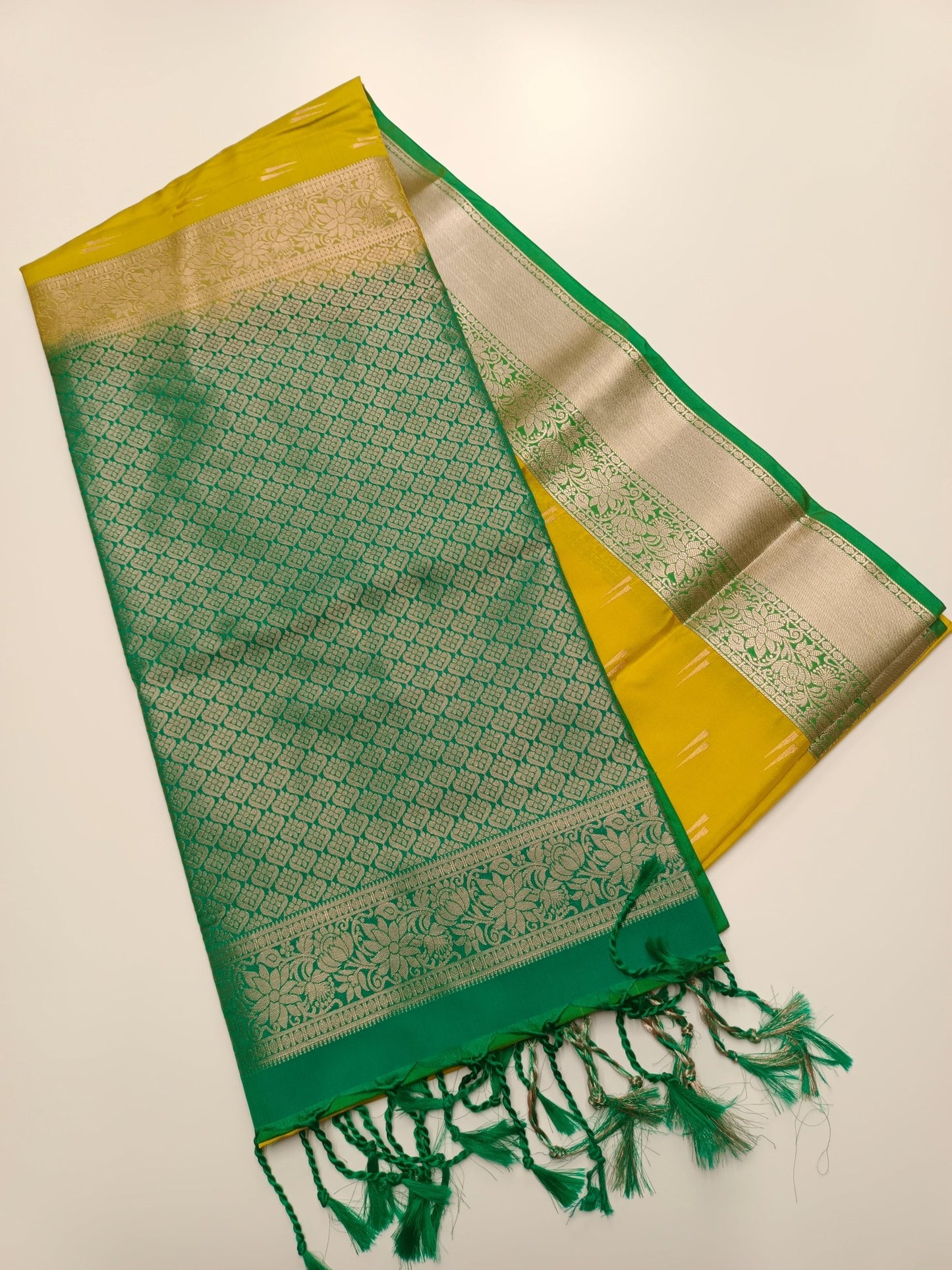 SOFT ART SILK SAREE - B S CHANNABASAPPA & SONS