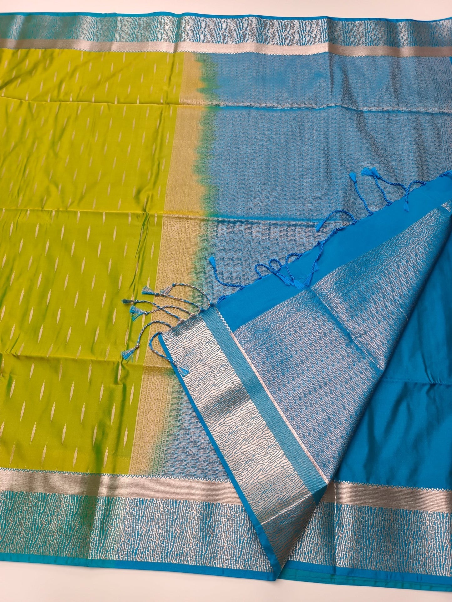 SOFT ART SILK SAREE - B S CHANNABASAPPA & SONS