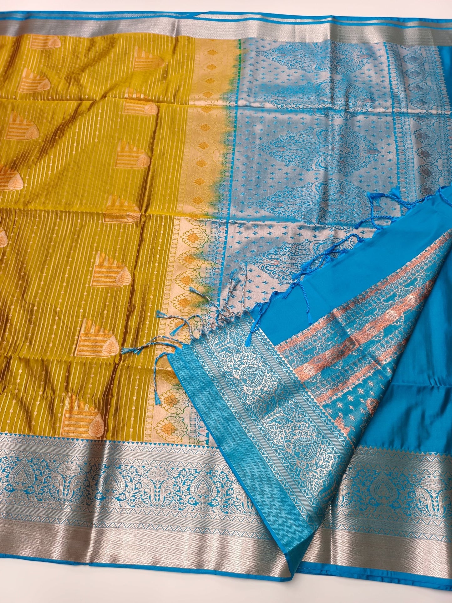 SOFT ART SILK SAREE - B S CHANNABASAPPA & SONS