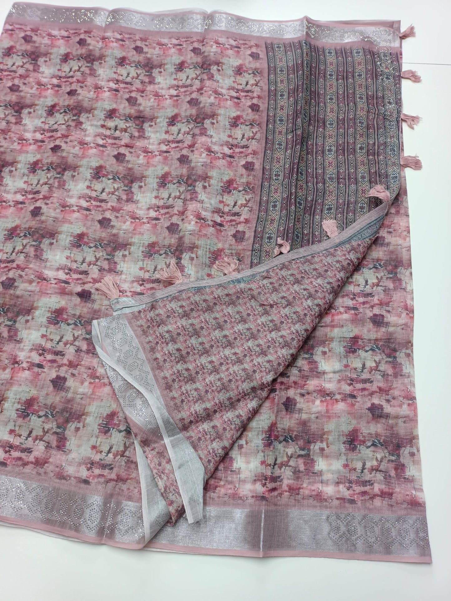 FANCY LINEN SAREE - B S CHANNABASAPPA & SONS