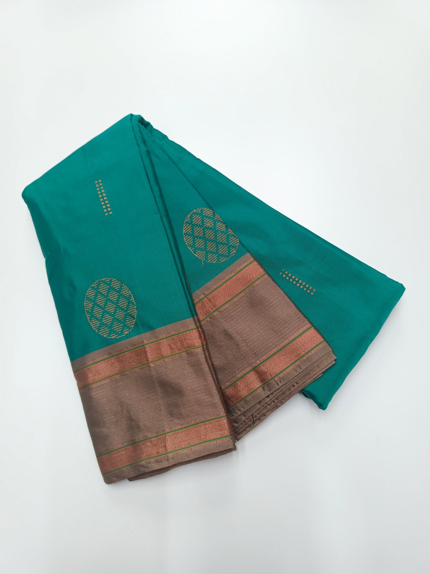 ARANI ART SILK SAREE - B S CHANNABASAPPA & SONS