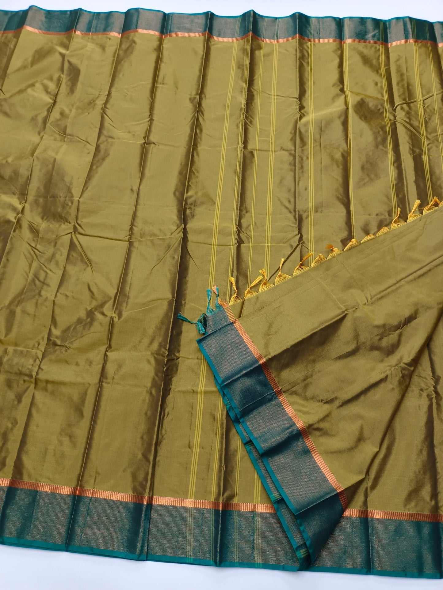 ARANI ART SILK SAREE - B S CHANNABASAPPA & SONS