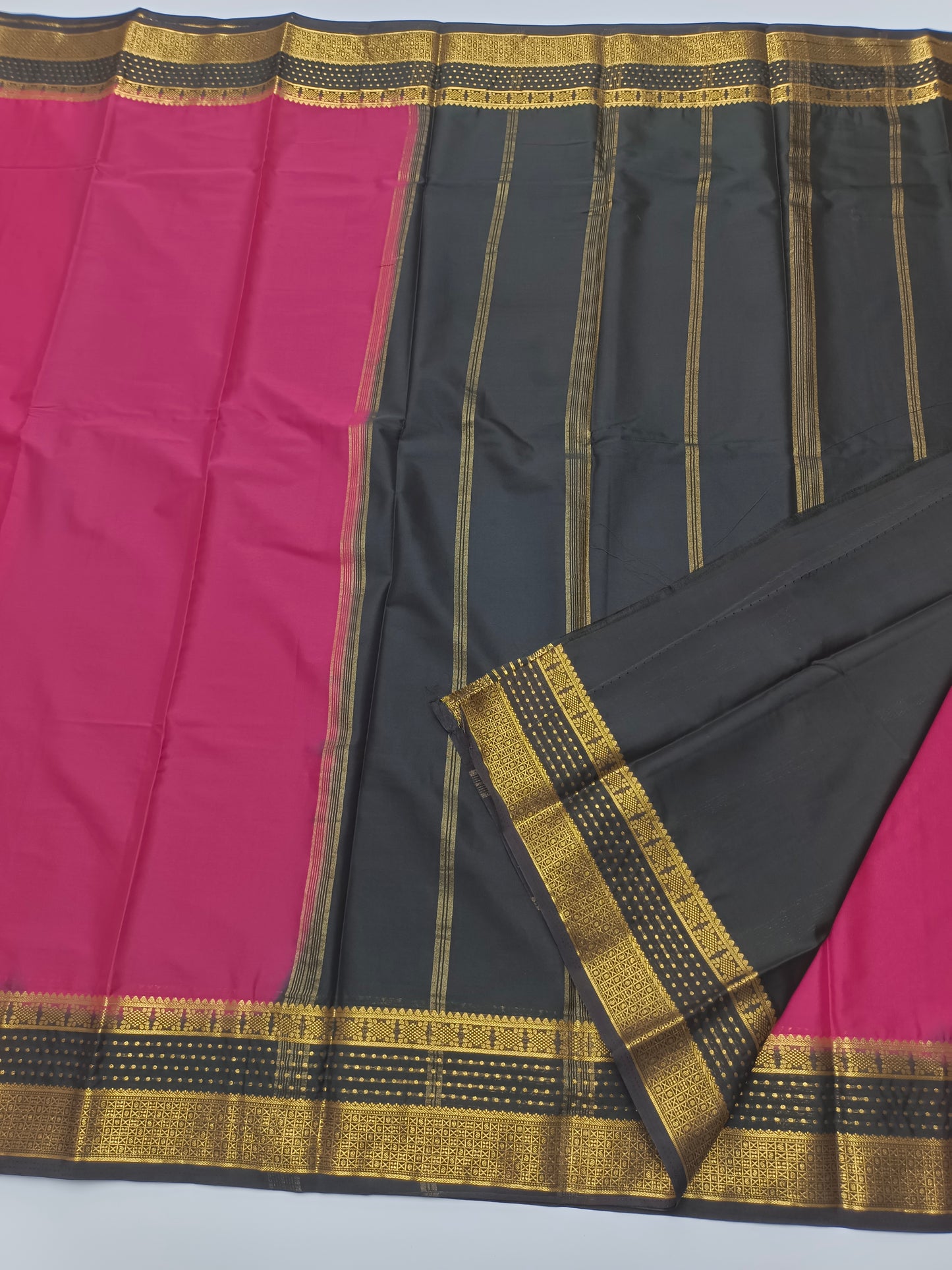 ART CREPE SILK SAREE