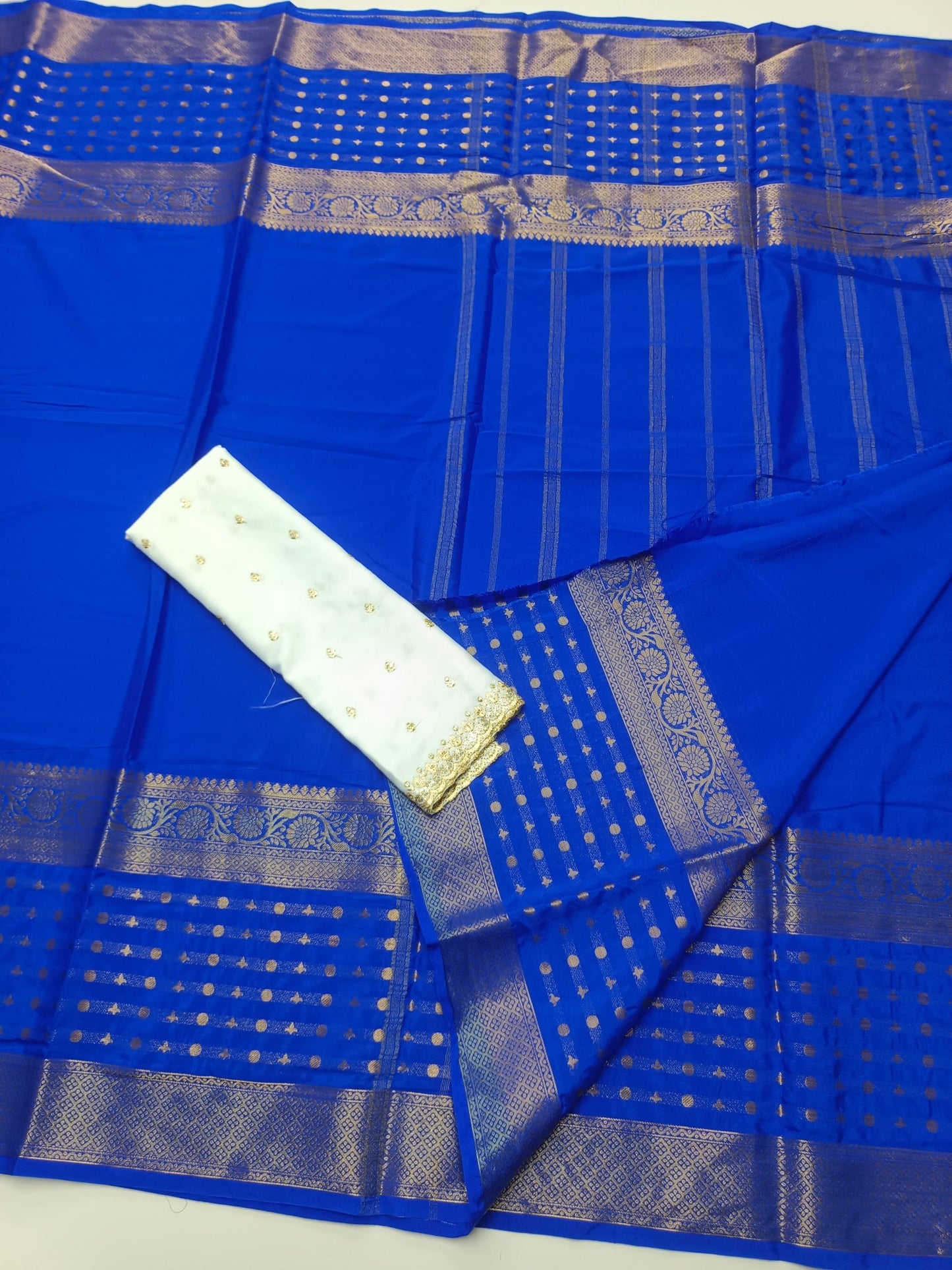 SEMI CREPE SILK SAREE - B S CHANNABASAPPA & SONS