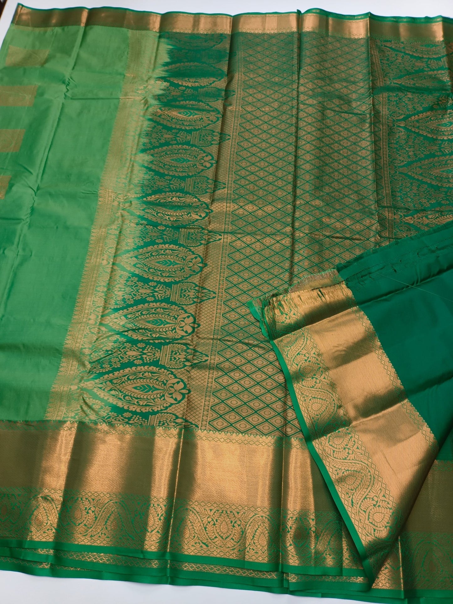 KANCHIPURAM SEMI SILK SAREE - B S CHANNABASAPPA & SONS