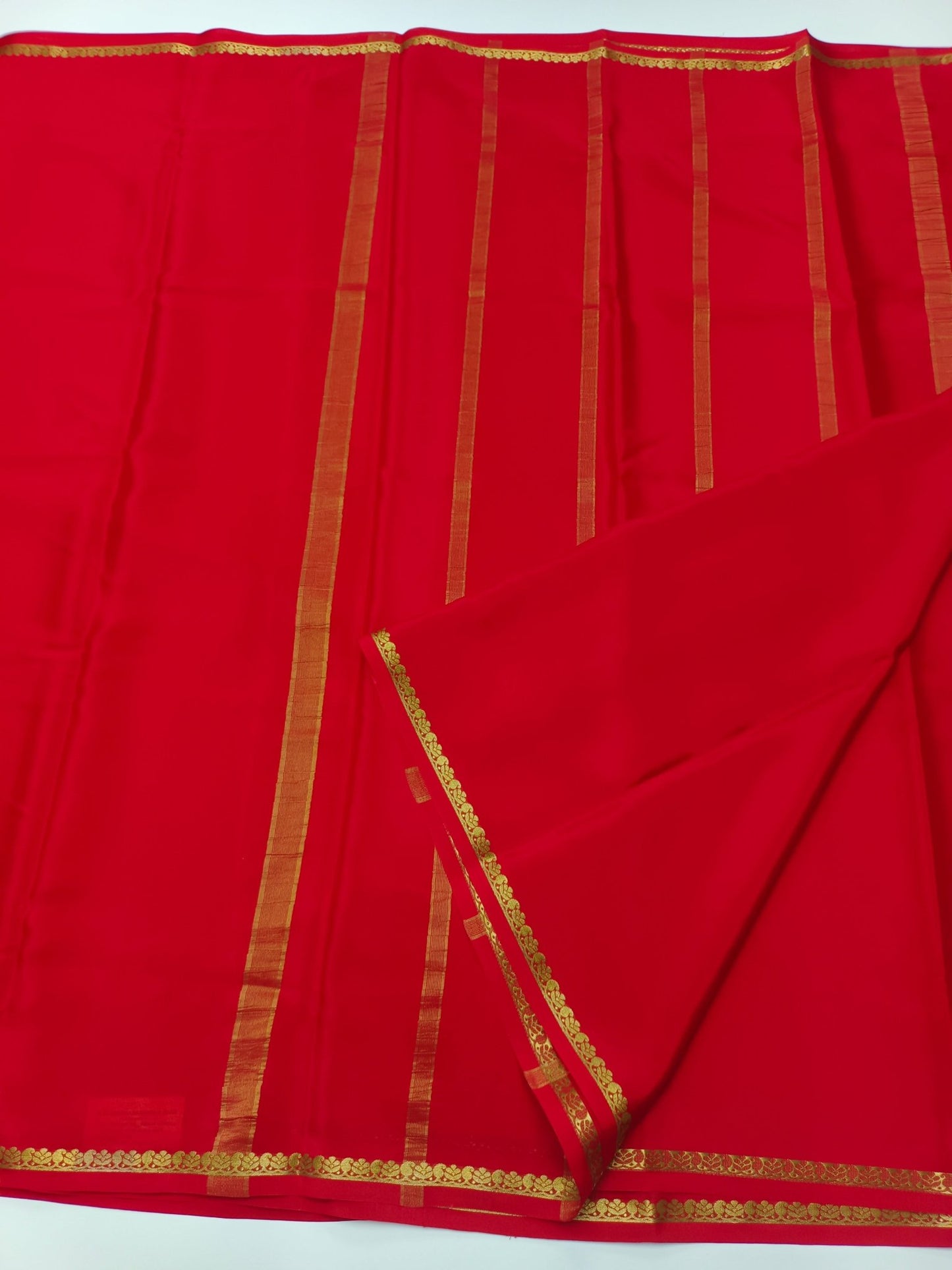 PURE CREPE SILK SAREE - B S CHANNABASAPPA & SONS