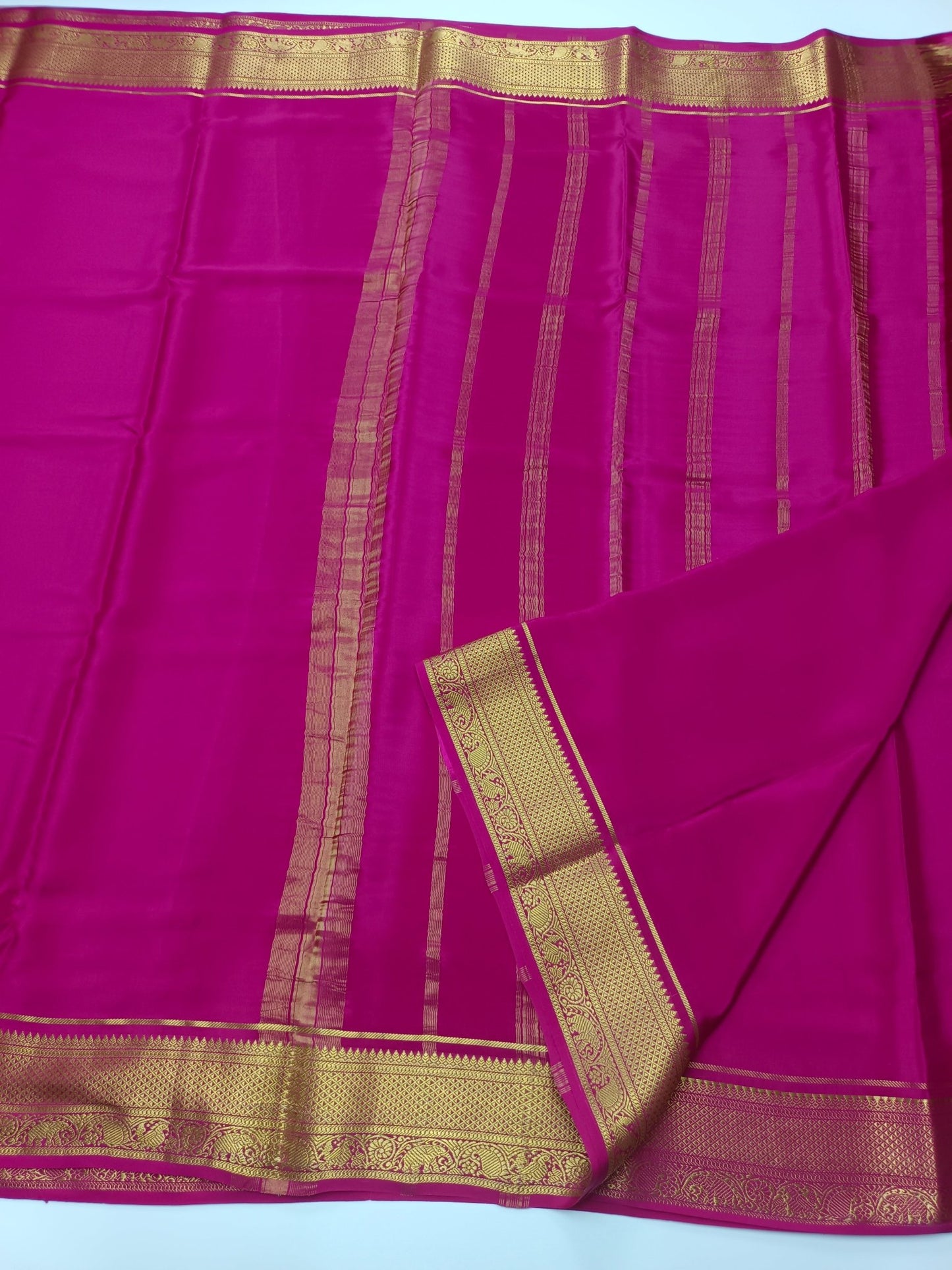 PURE CREPE SILK SAREE - B S CHANNABASAPPA & SONS