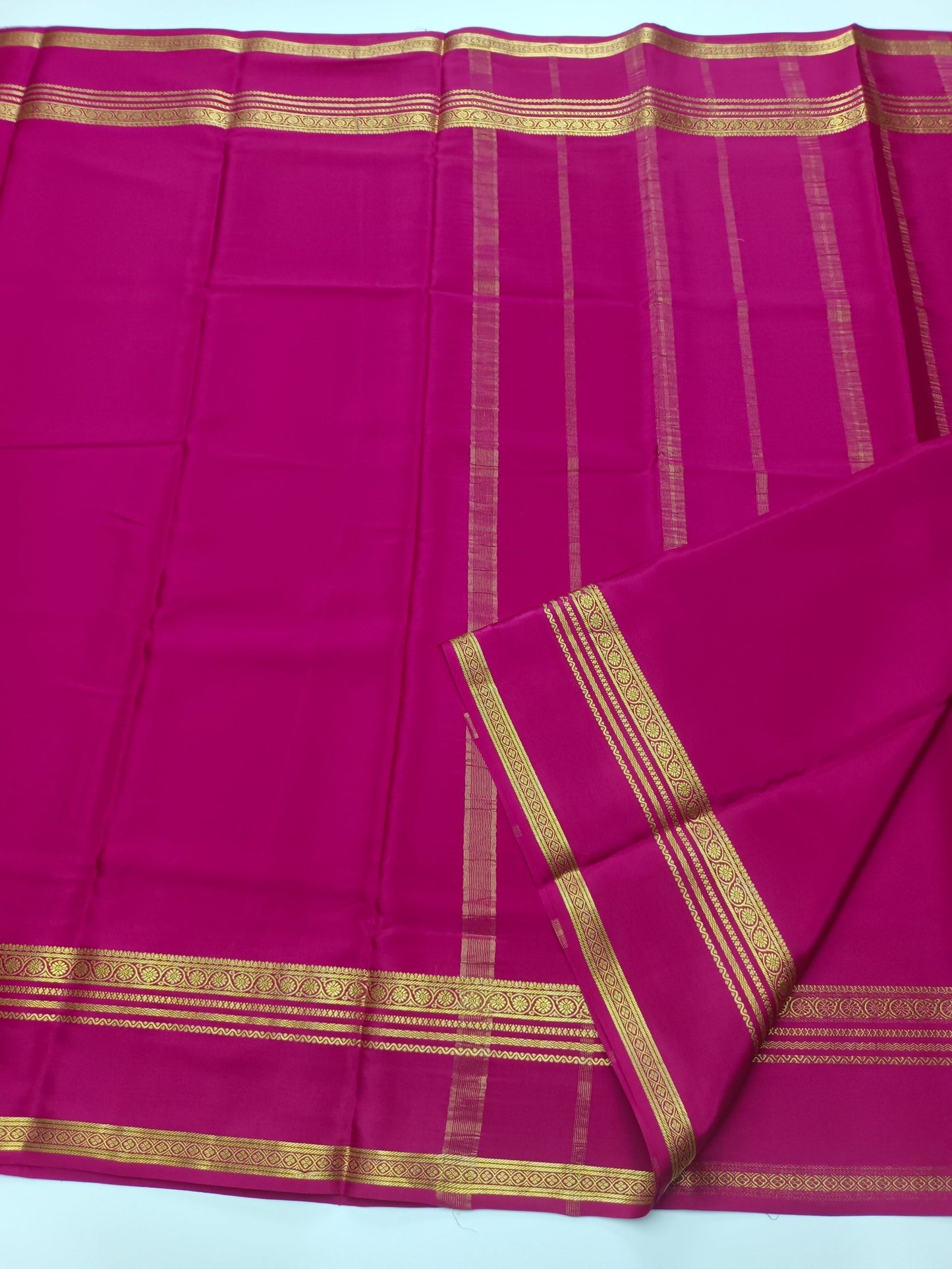 PURE CREPE SILK SAREE - B S CHANNABASAPPA & SONS