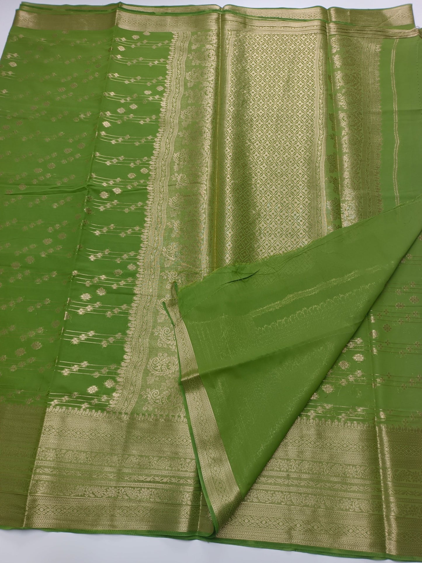 SEMI CREPE SILK SAREE - B S CHANNABASAPPA & SONS