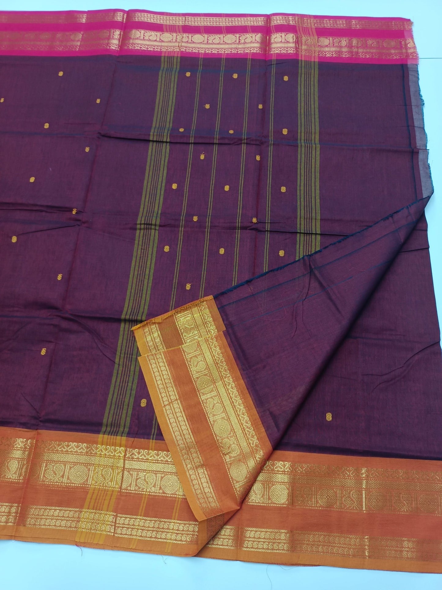HANDLOOM BASED 9 YARD COTTON SAREE - B S CHANNABASAPPA & SONS