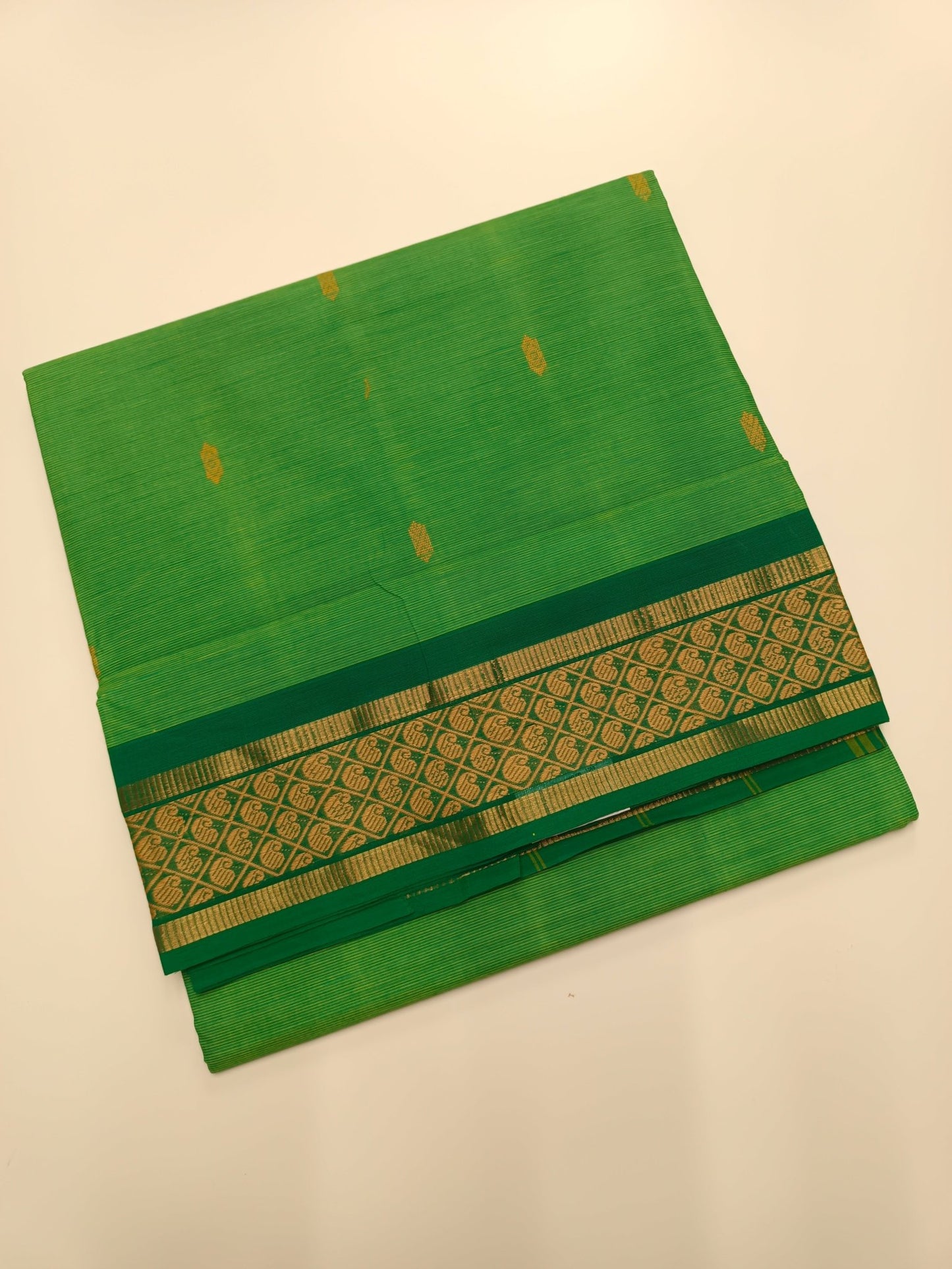 HANDLOOM BASED COTTON SAREE - B S CHANNABASAPPA & SONS