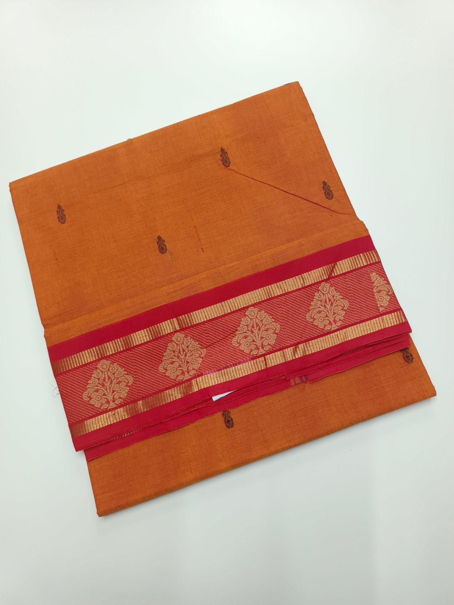 HANDLOOM BASED COTTON SAREE - B S CHANNABASAPPA & SONS