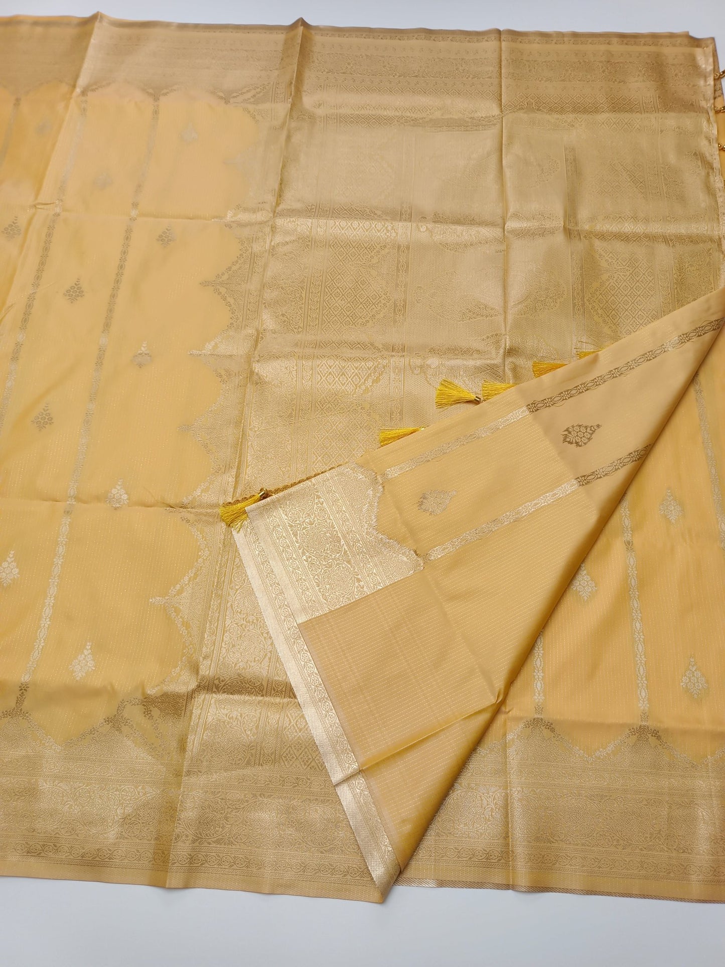 FANCY SOFT SILK SAREE - B S CHANNABASAPPA & SONS