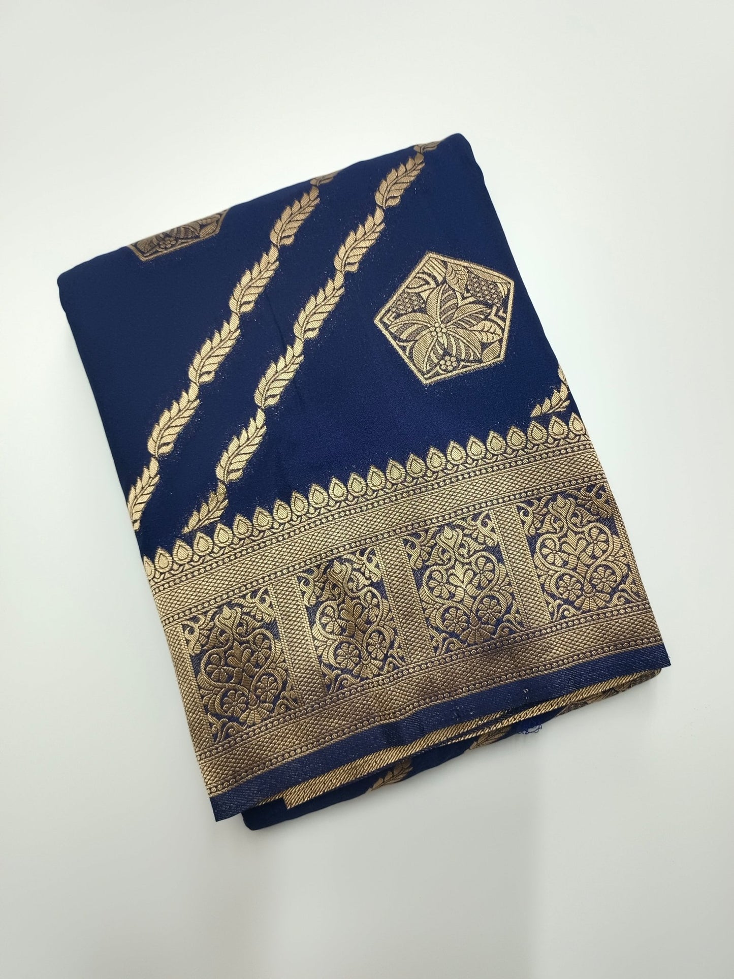 ART CREPE SAREE - B S CHANNABASAPPA & SONS