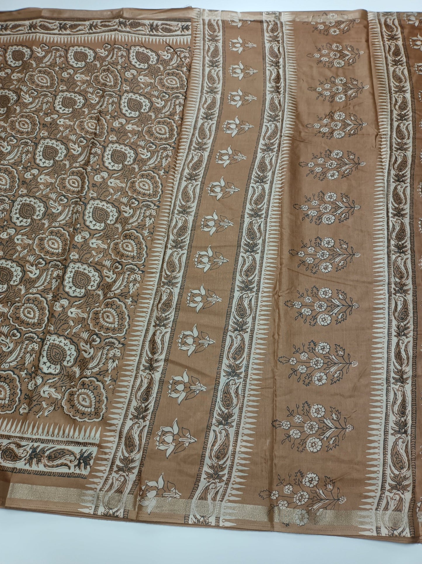 FANCY DOLA SILK SAREE - B S CHANNABASAPPA & SONS