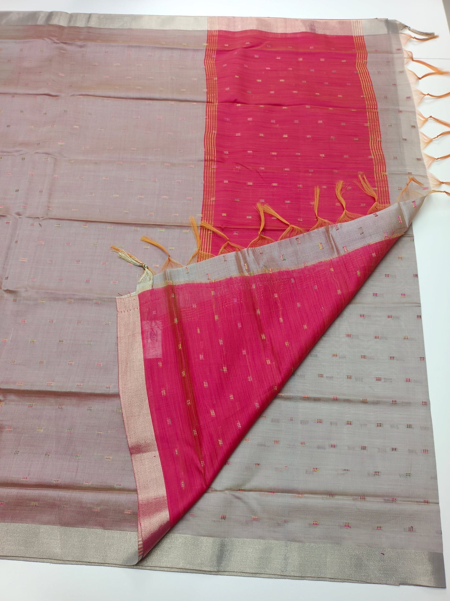 FANCY LENIN SAREE - B S CHANNABASAPPA & SONS