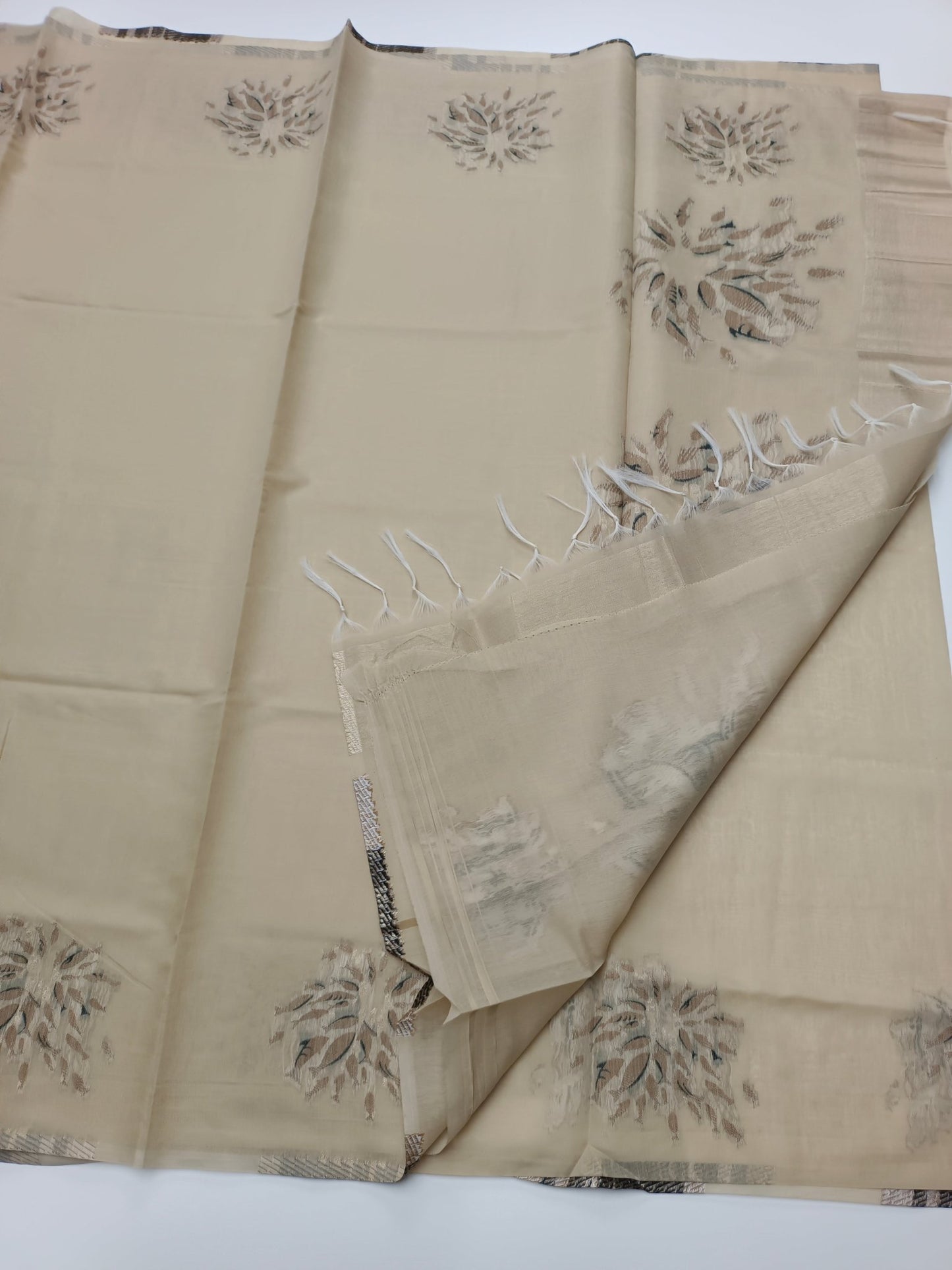 FANCY COTTON SAREE - B S CHANNABASAPPA & SONS