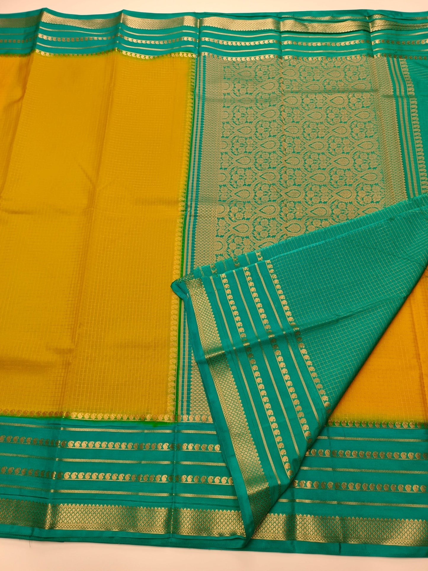 SEMI CREPE SILK SAREE - B S CHANNABASAPPA & SONS