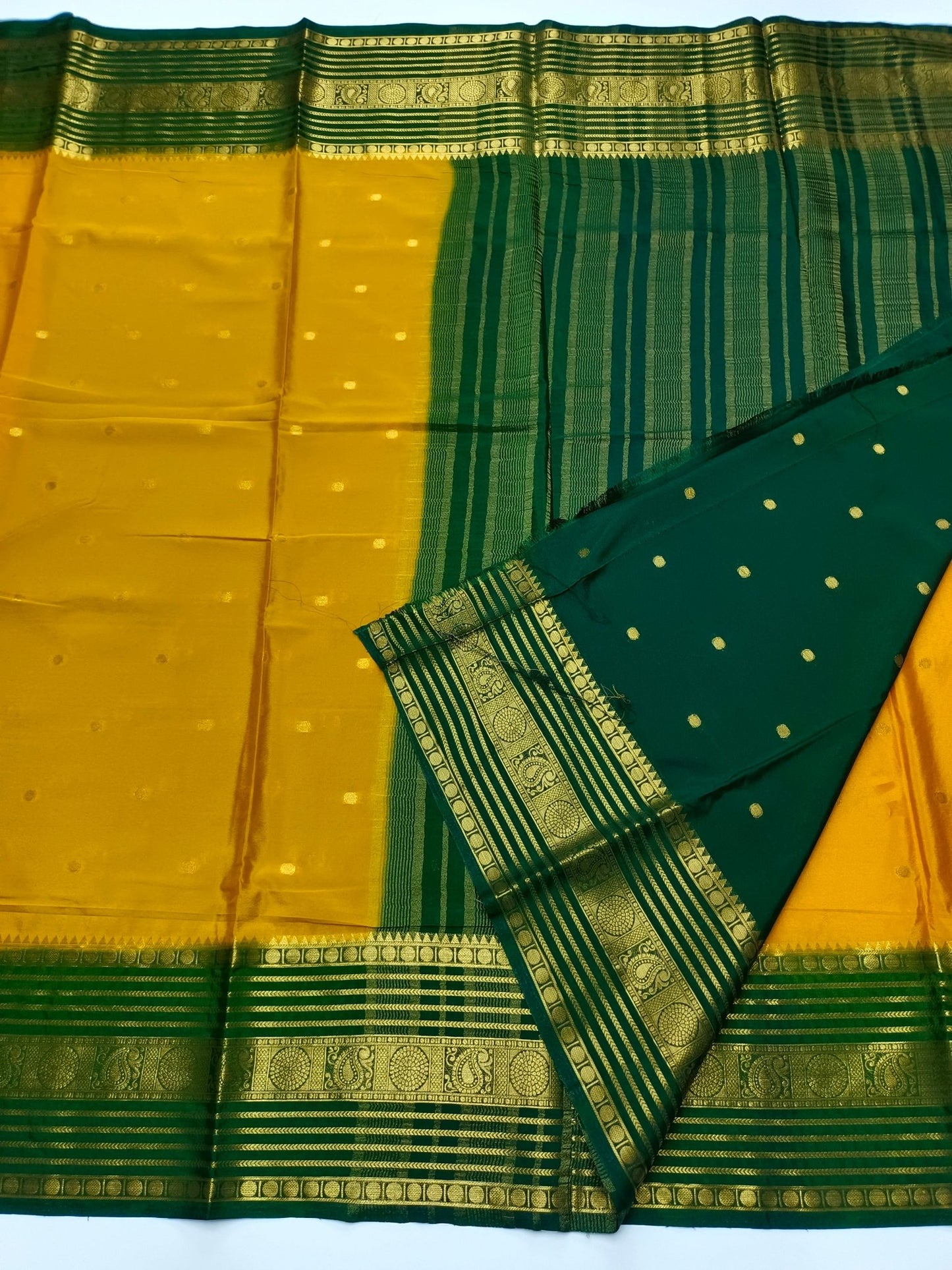 CREPE SILK SAREE - B S CHANNABASAPPA & SONS