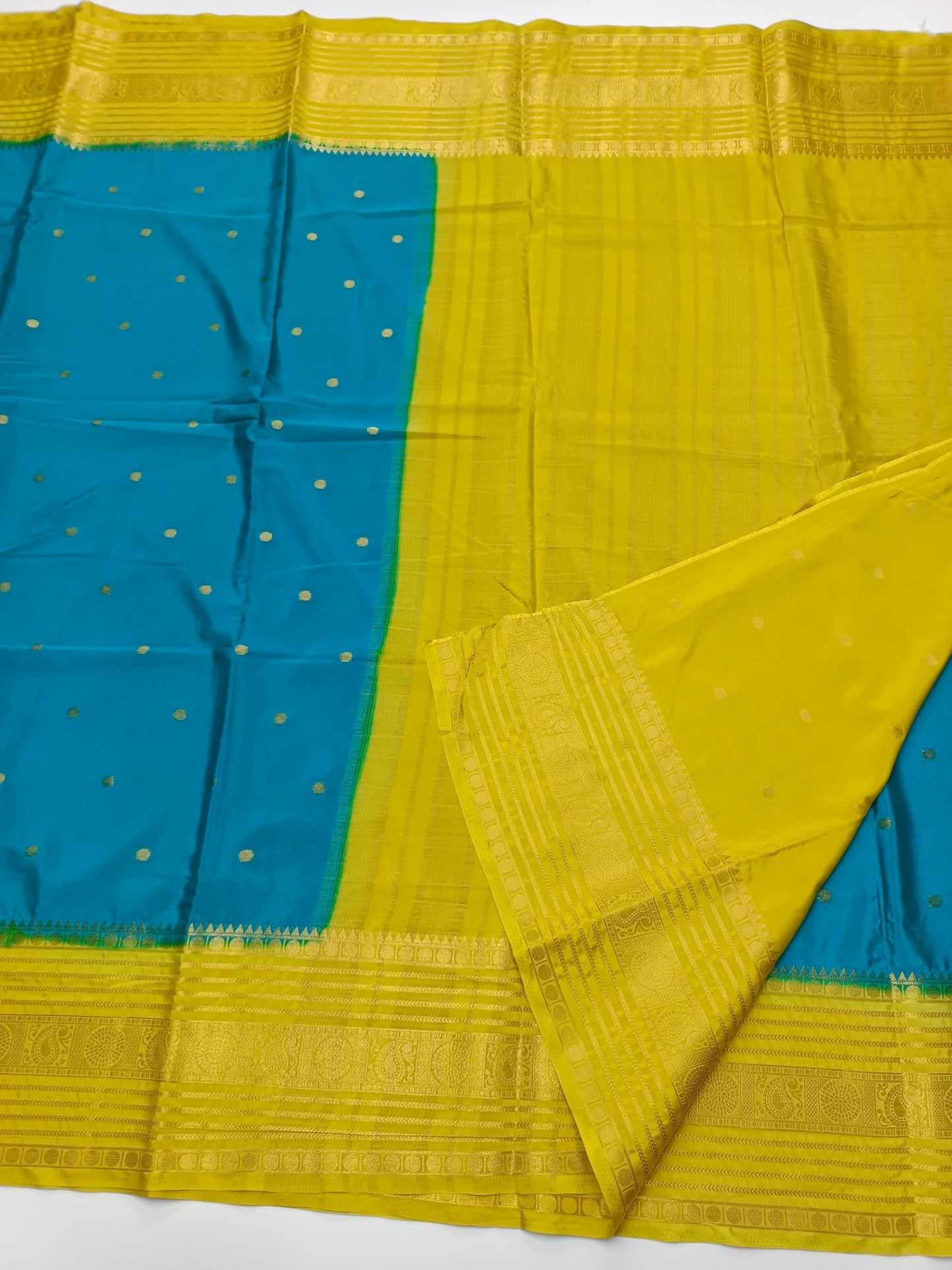 CREPE SILK SAREE - B S CHANNABASAPPA & SONS