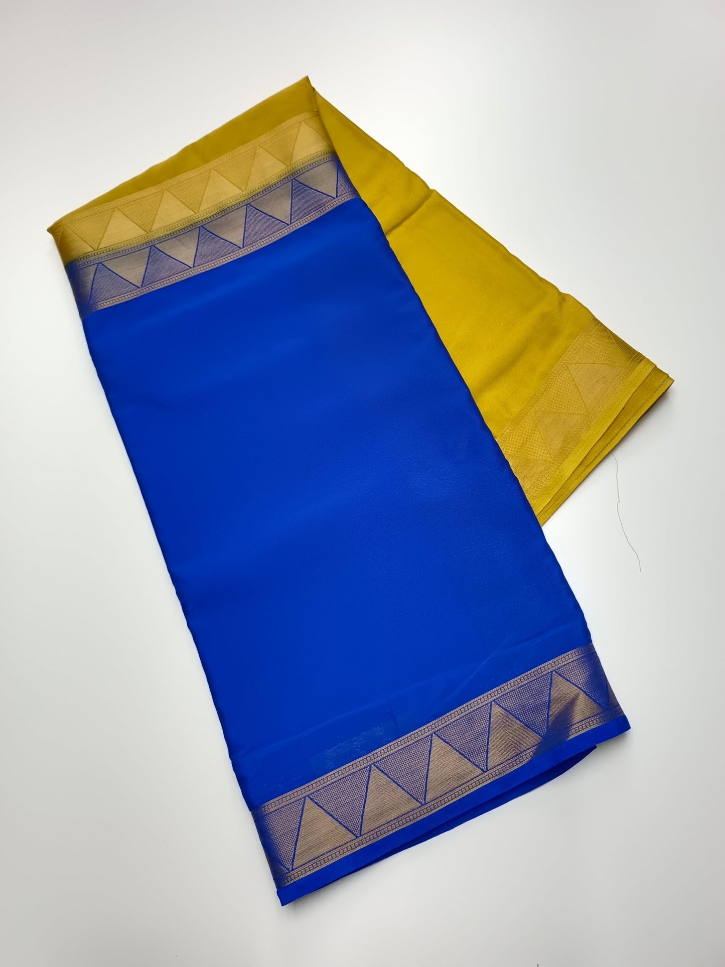 2D CREPE SILK SAREE - B S CHANNABASAPPA & SONS