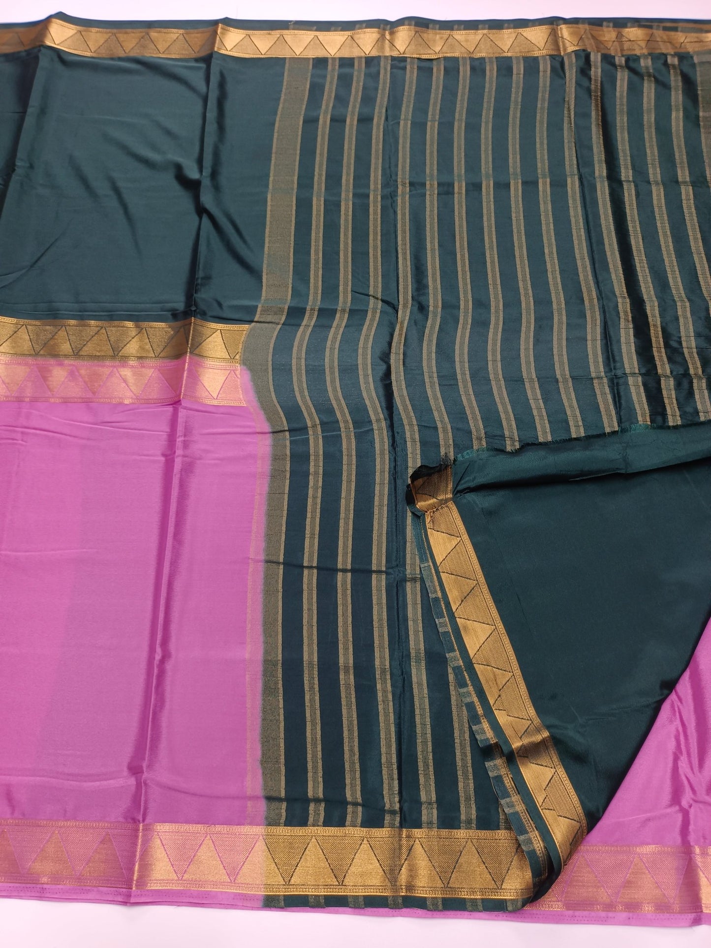 2D CREPE SILK SAREE - B S CHANNABASAPPA & SONS