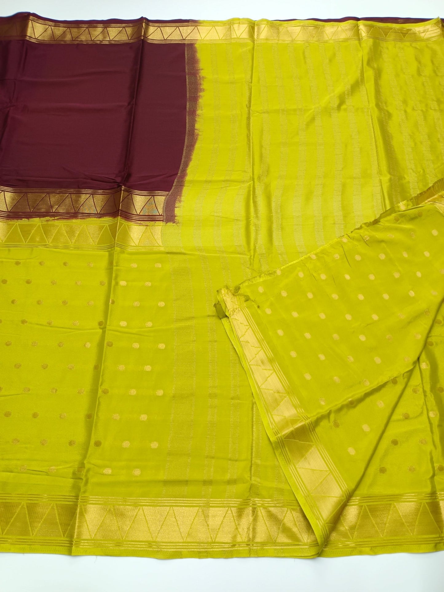 2D CREPE SILK SAREE - B S CHANNABASAPPA & SONS