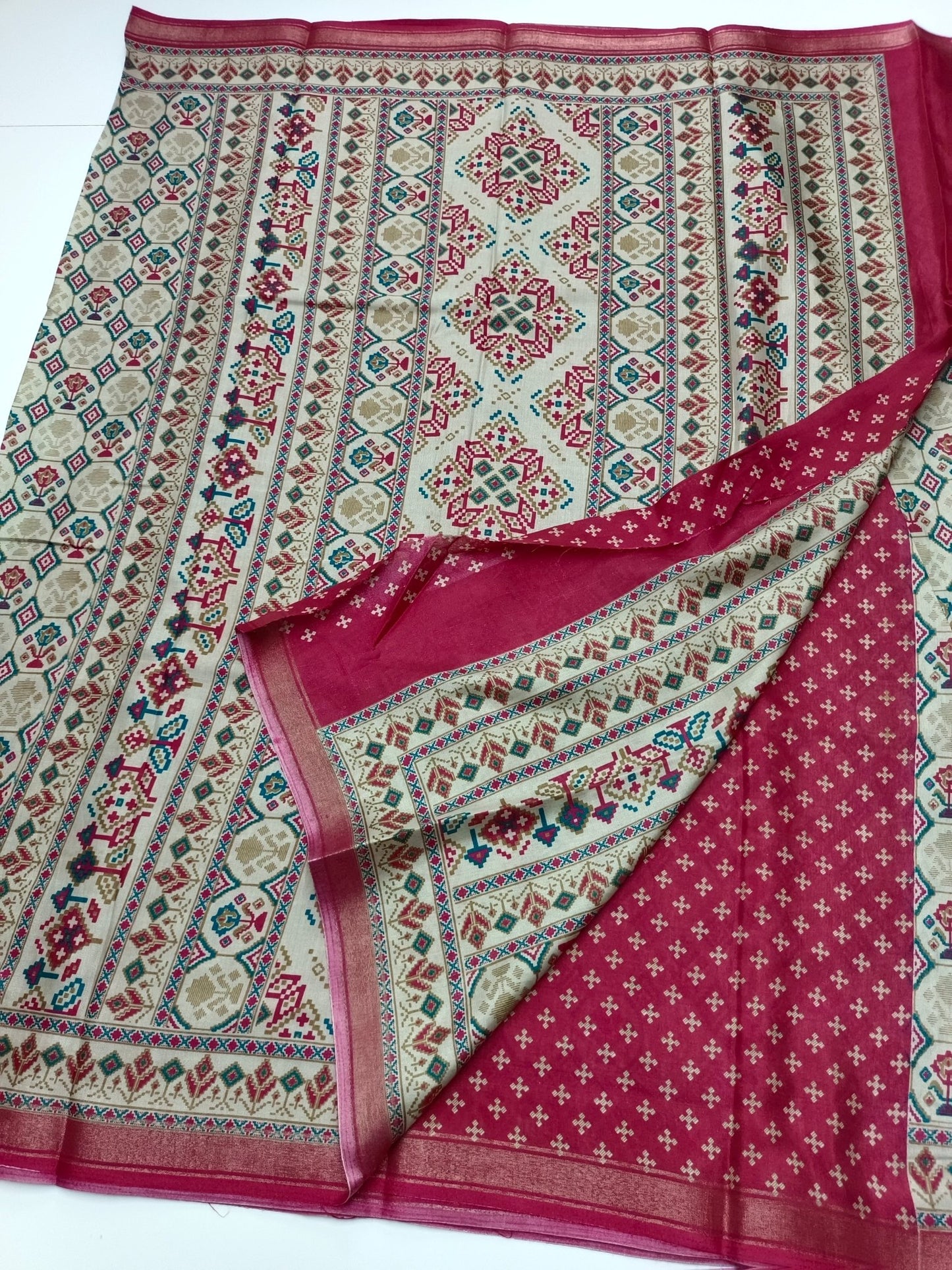 FANCY DOLA SILK SAREE - B S CHANNABASAPPA & SONS