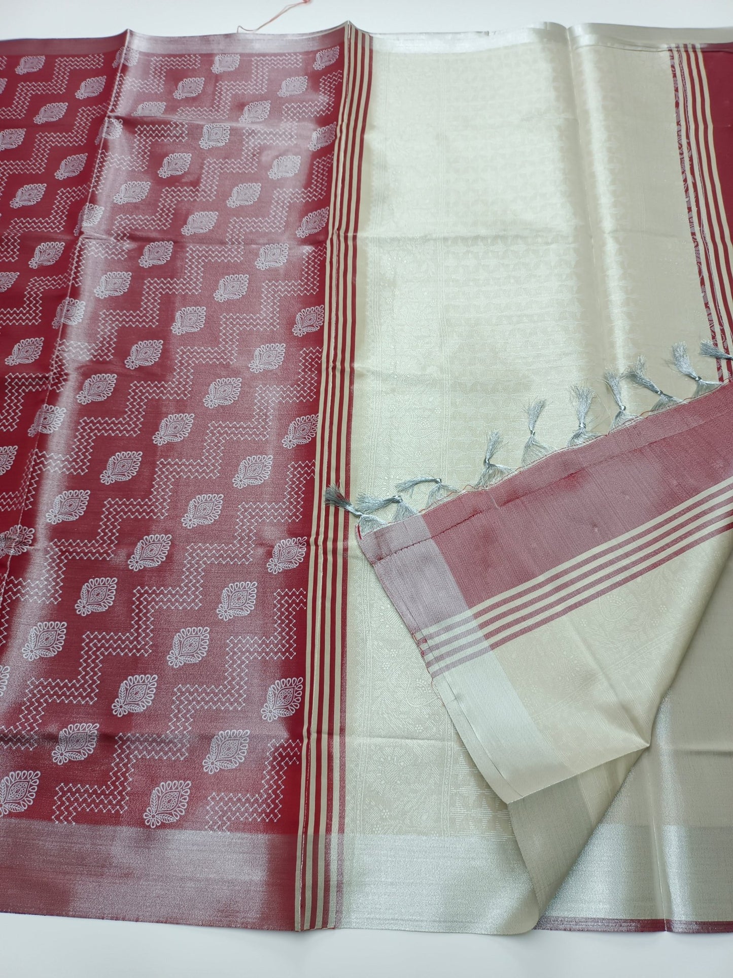TISSUE COTTON SAREE - B S CHANNABASAPPA & SONS