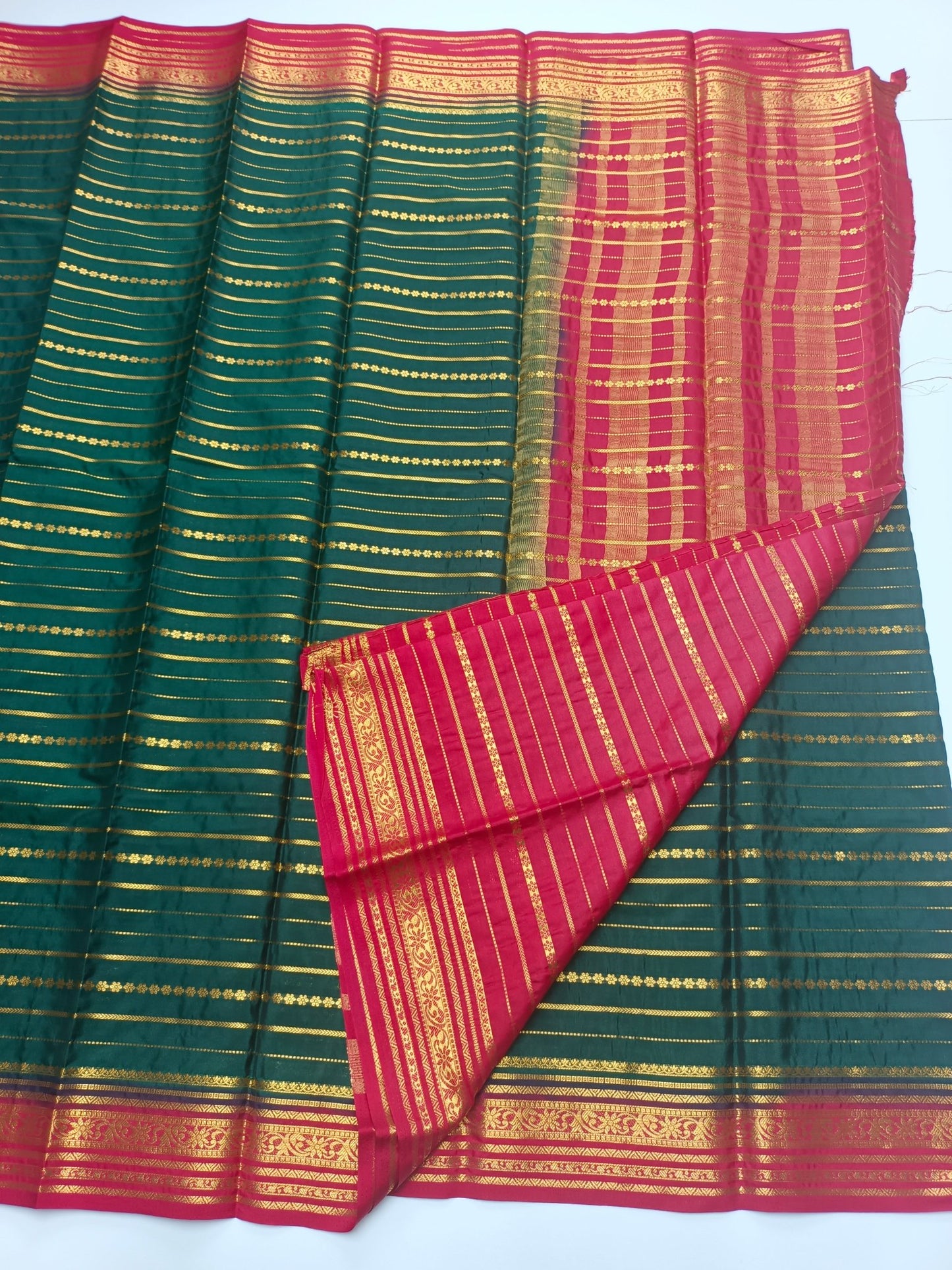 ART CREPE SAREE - B S CHANNABASAPPA & SONS