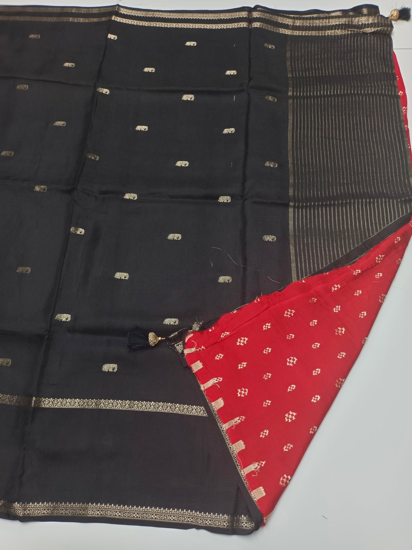SEMI DOLA SILK SAREE - B S CHANNABASAPPA & SONS
