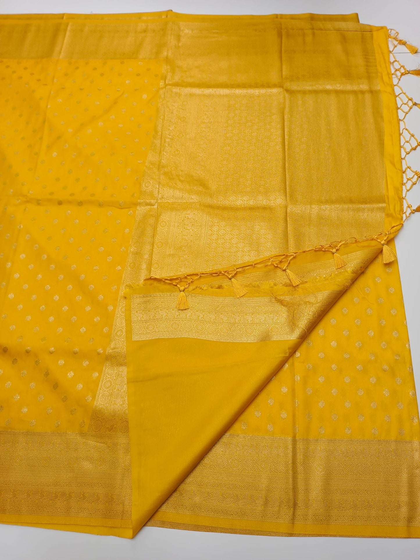 FANCY SOFT SILK SAREE - B S CHANNABASAPPA & SONS