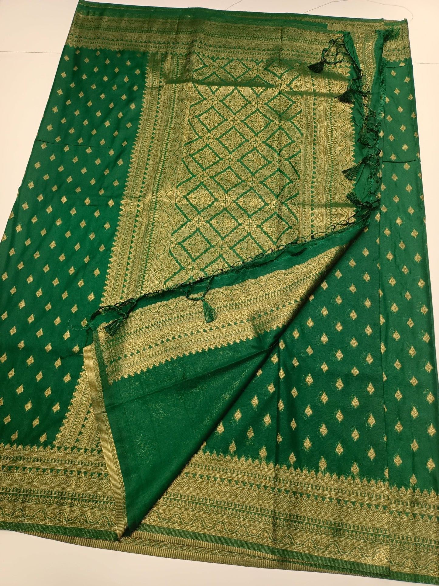 FANCY SOFT SILK SAREE - B S CHANNABASAPPA & SONS
