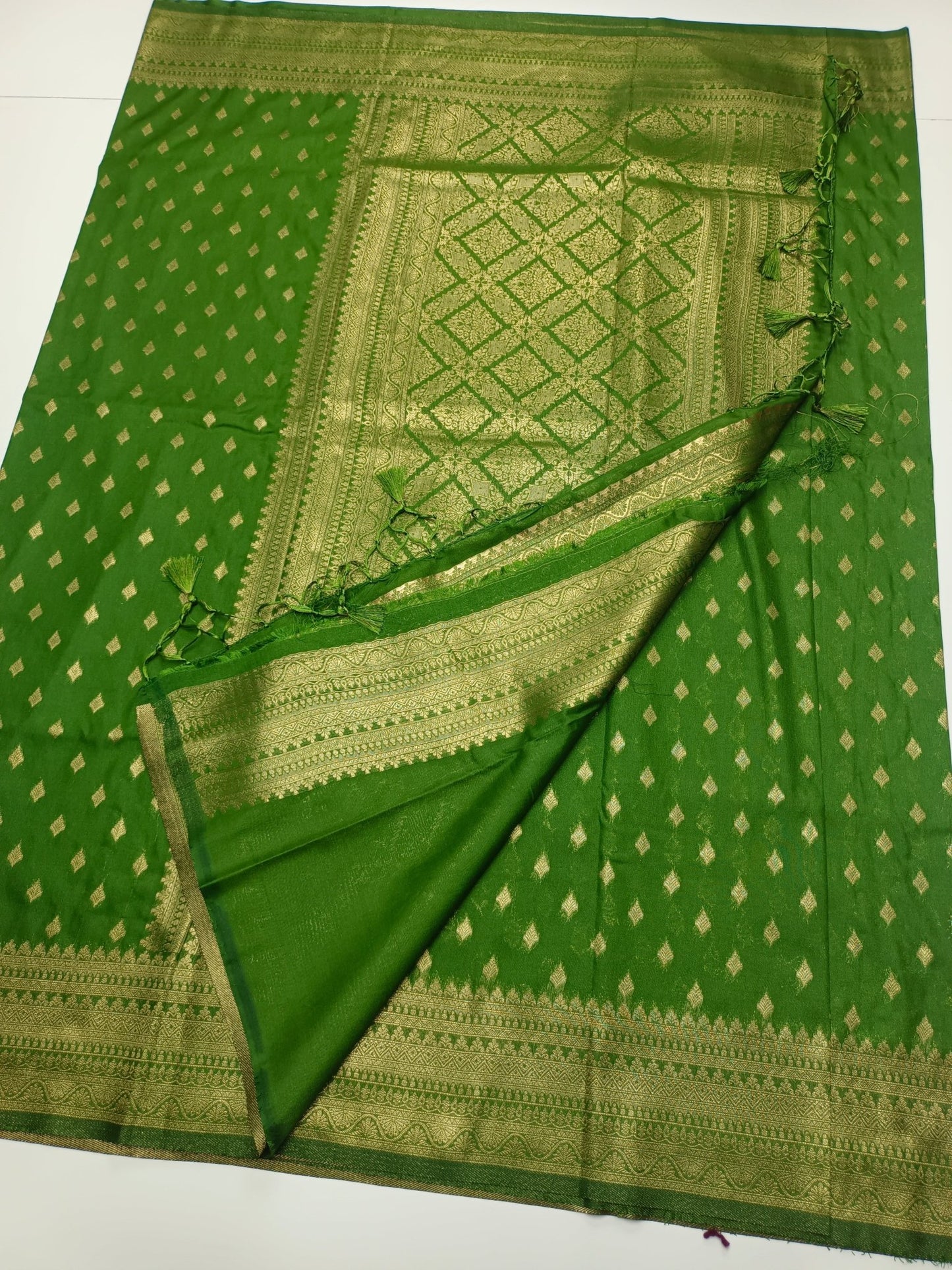 FANCY SOFT SILK SAREE - B S CHANNABASAPPA & SONS
