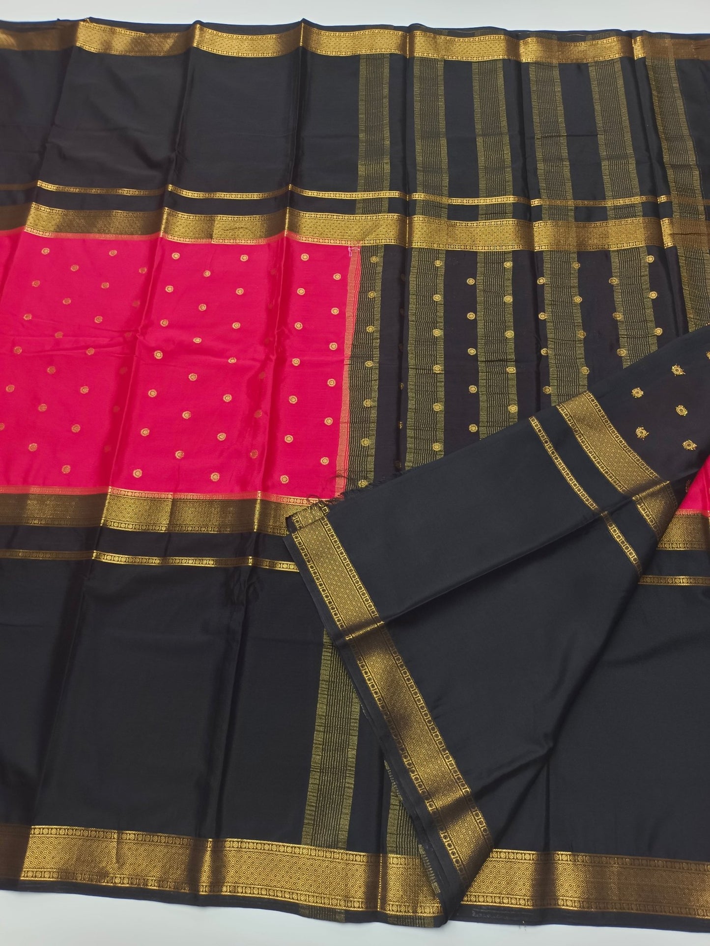 2D SEMI CREPE SILK SAREE - B S CHANNABASAPPA & SONS