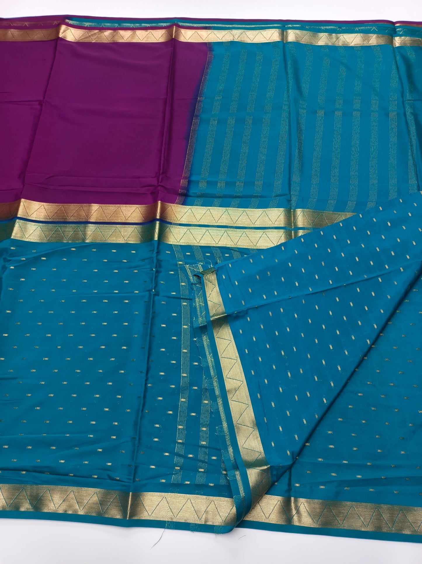 2D SEMI CREPE SILK SAREE - B S CHANNABASAPPA & SONS