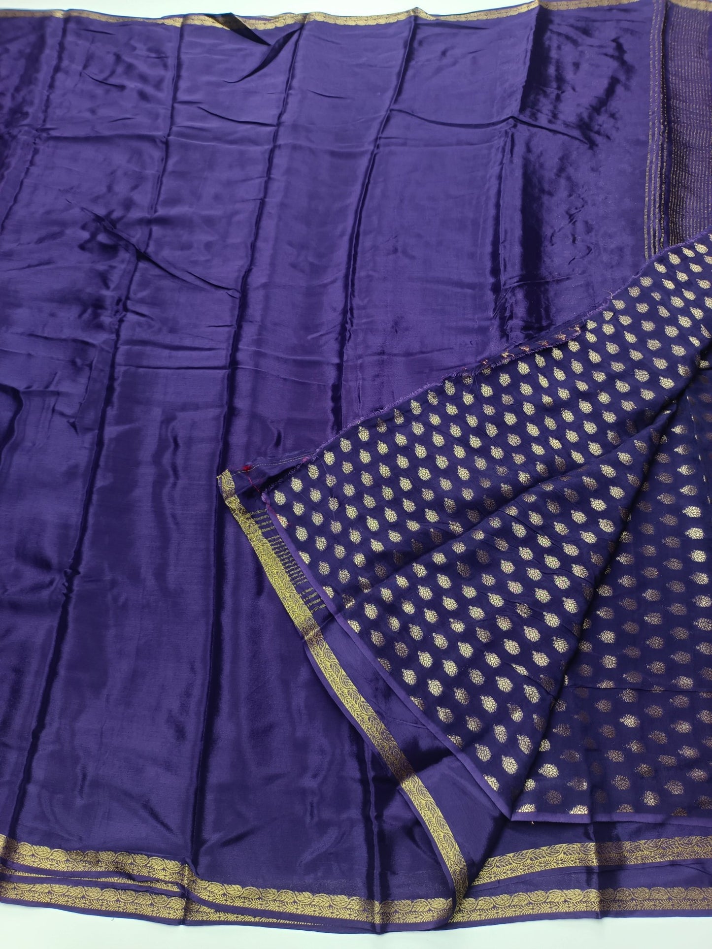 SEMI CREPE SILK SAREE - B S CHANNABASAPPA & SONS
