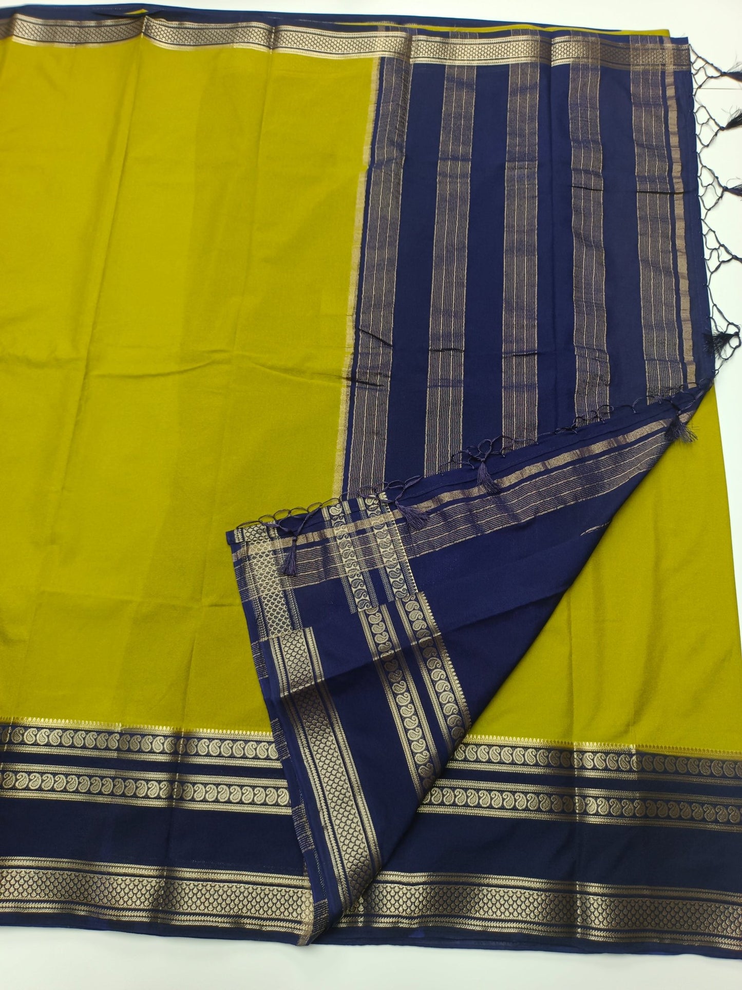 FANCY CHIFFON SAREE - B S CHANNABASAPPA & SONS