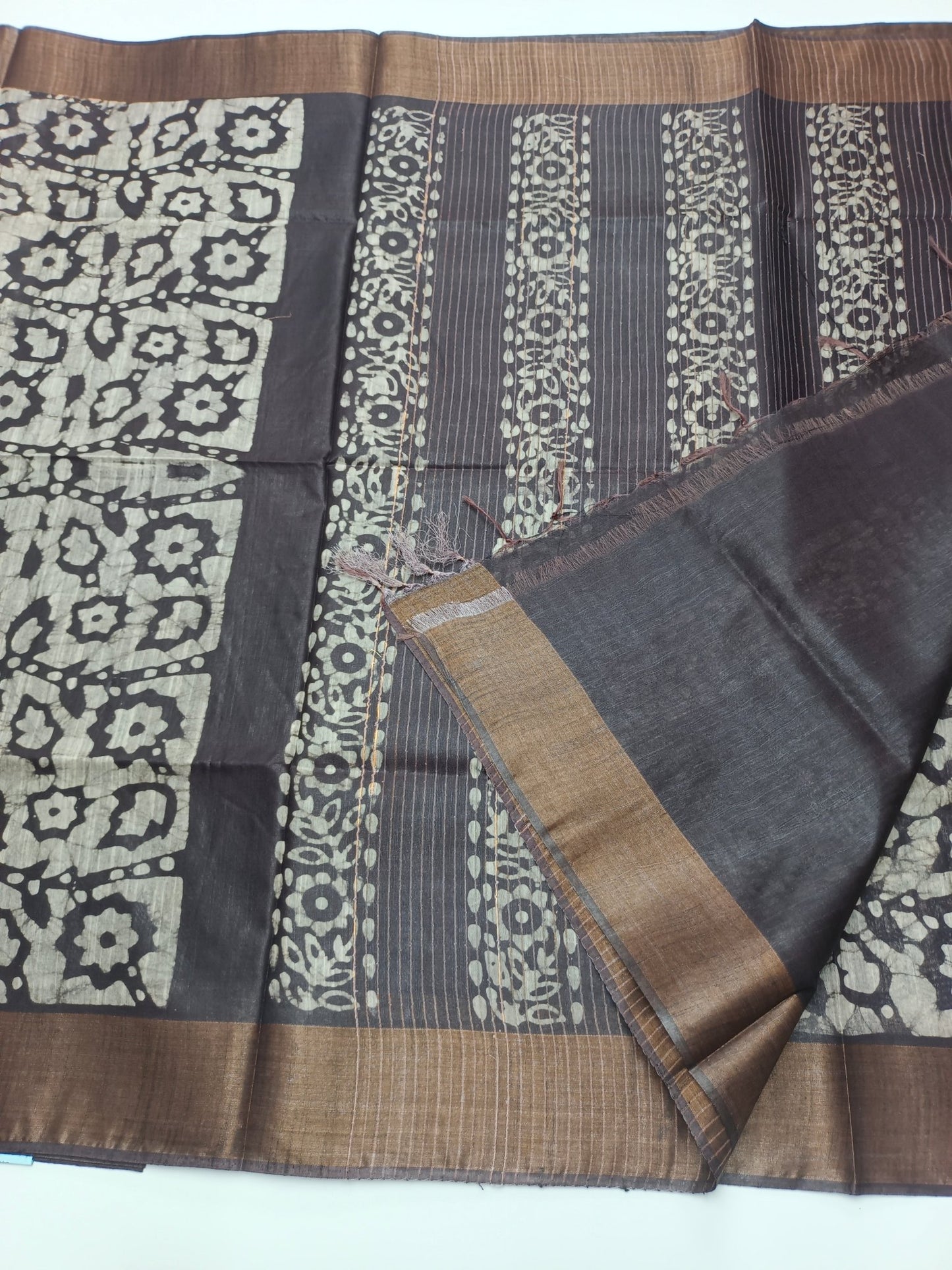 BHAGALPURI COTTON SAREE - B S CHANNABASAPPA & SONS