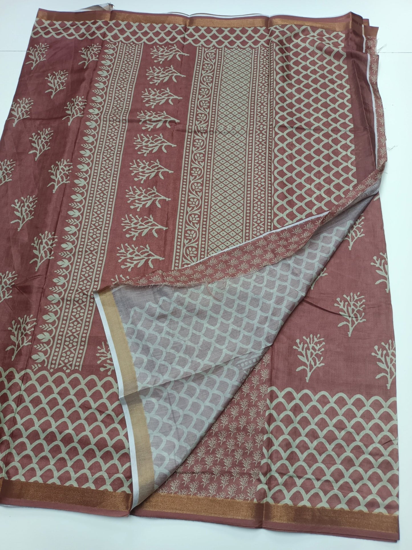 FANCY DOLA SILK SAREE - B S CHANNABASAPPA & SONS