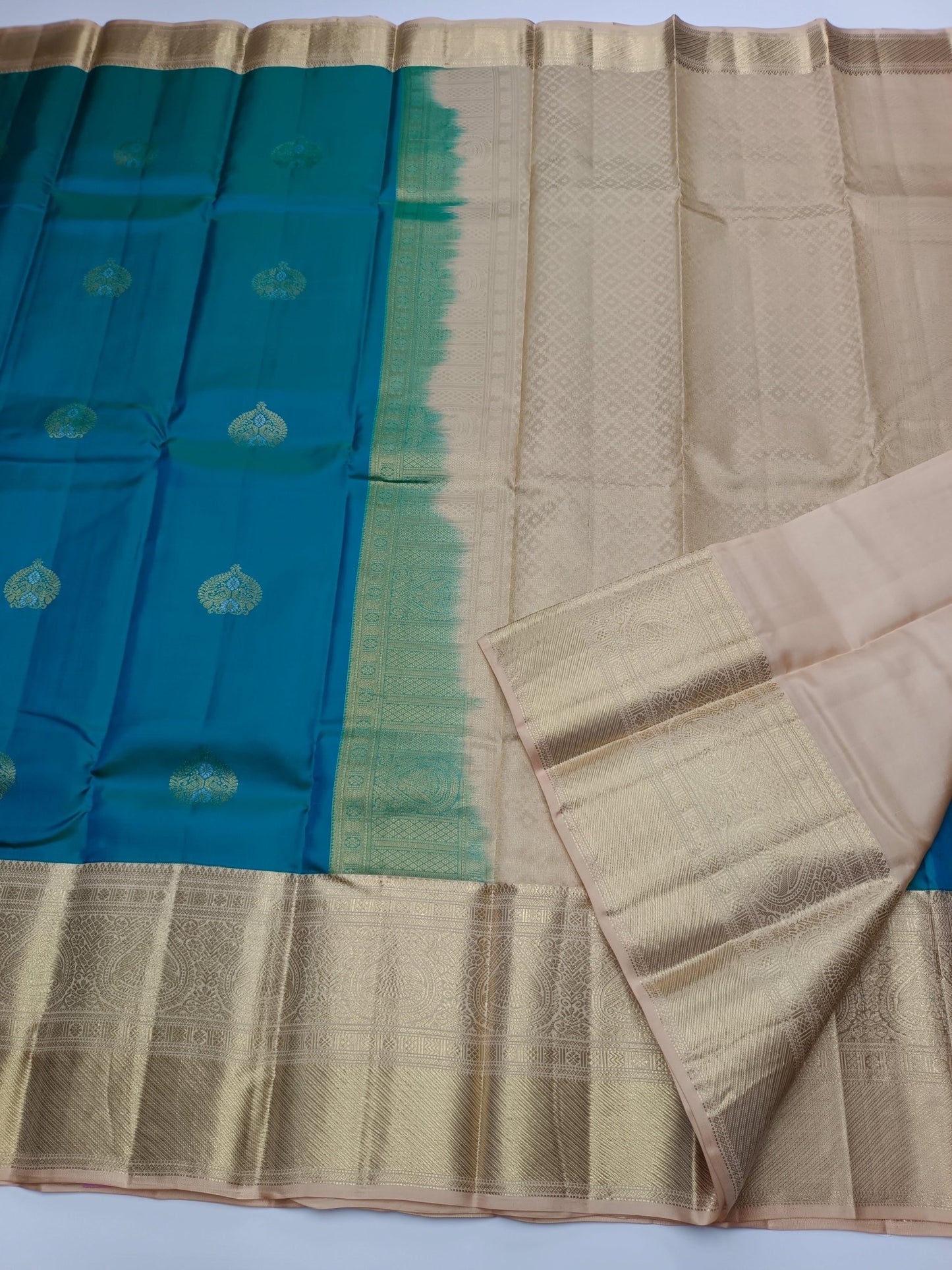 KANCHIPURAM PURE SILK SAREE - B S CHANNABASAPPA & SONS