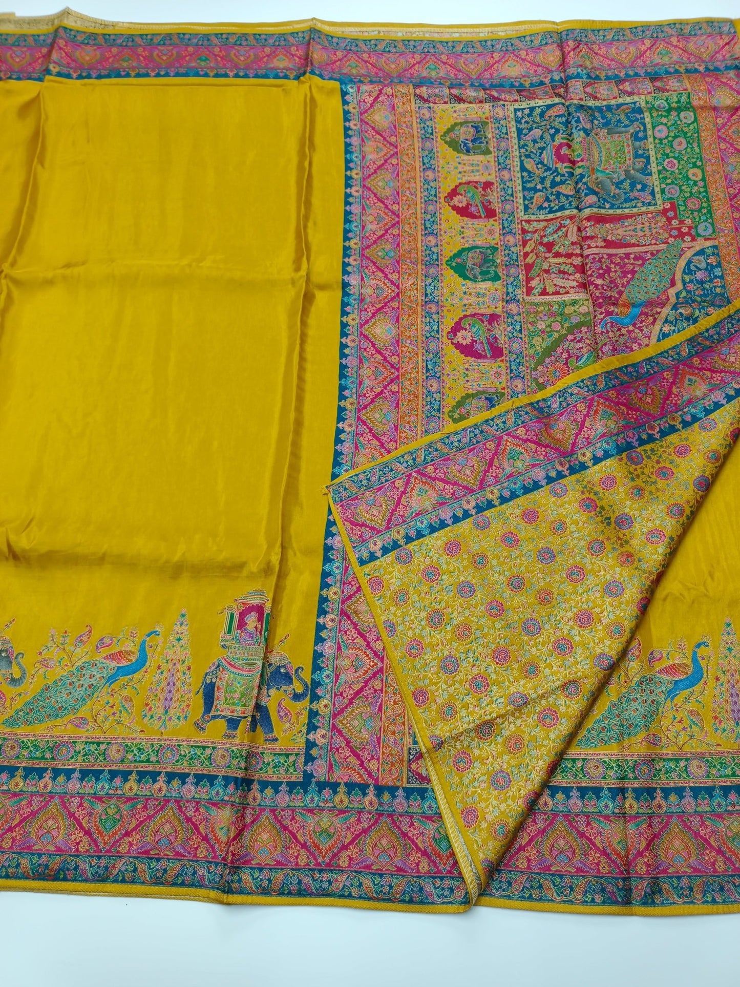 DOLA SILK SAREE - B S CHANNABASAPPA & SONS