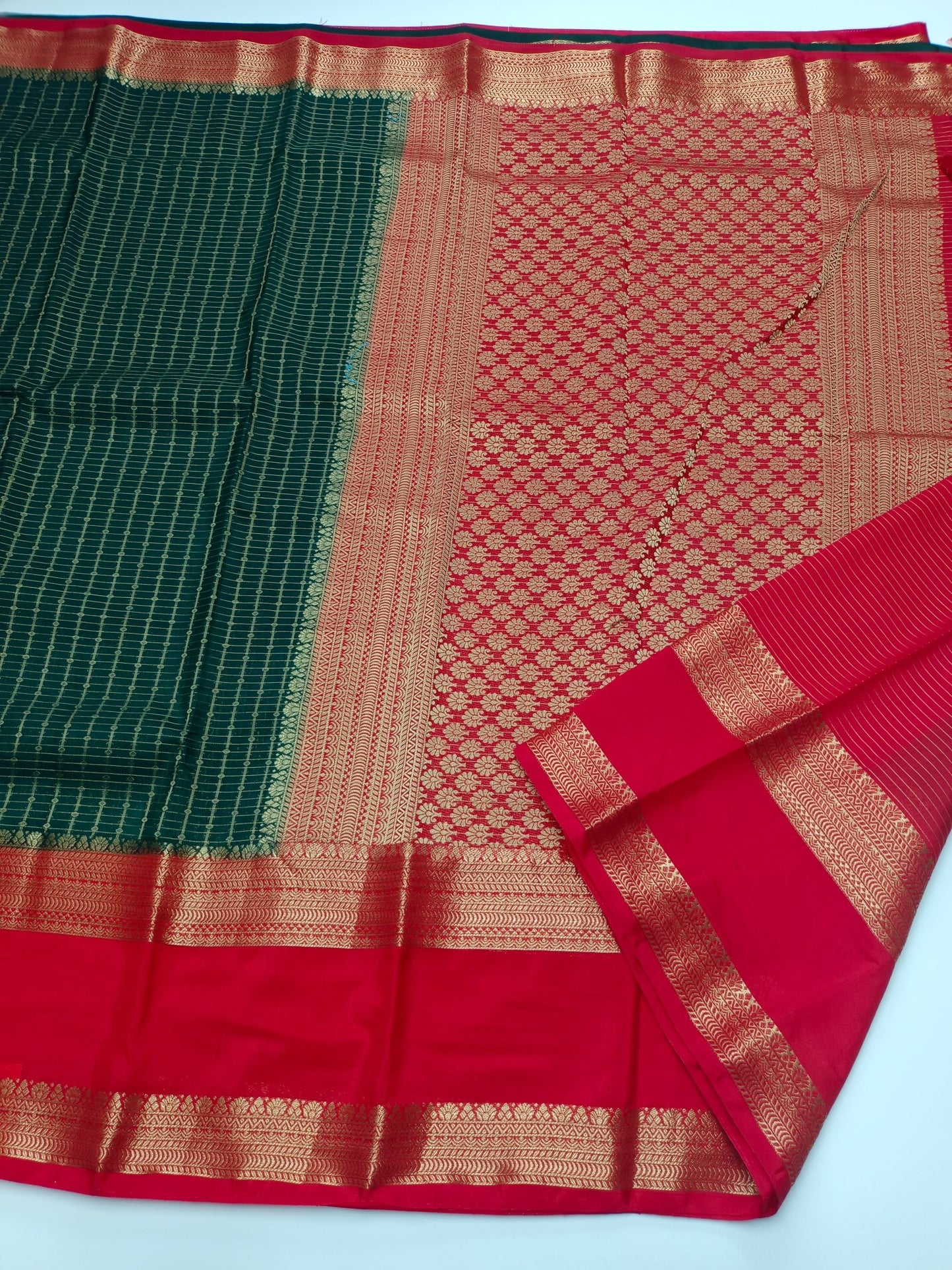 SEMI CREPE SILK SAREE - B S CHANNABASAPPA & SONS