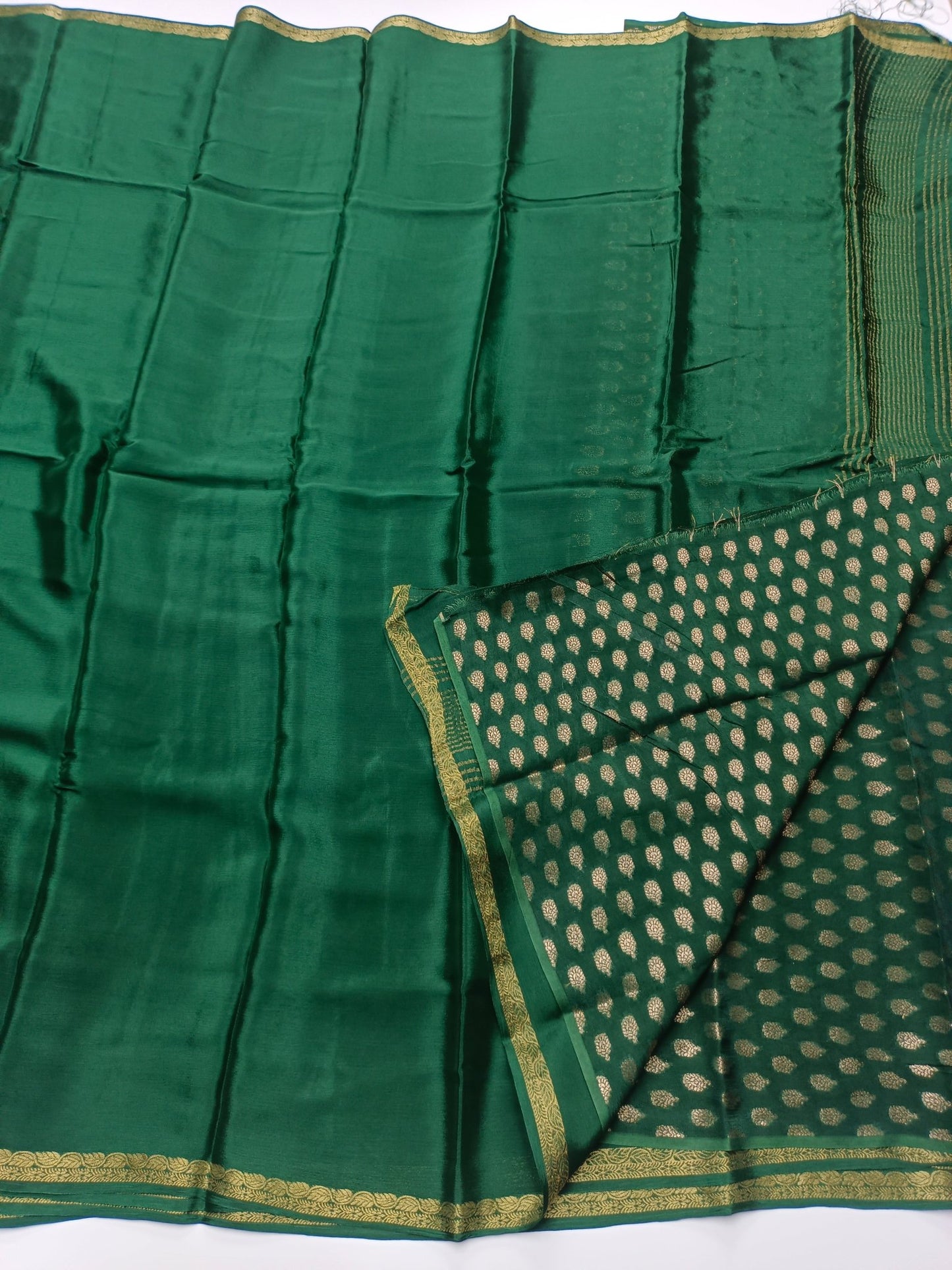 SEMI CREPE SILK SAREE - B S CHANNABASAPPA & SONS
