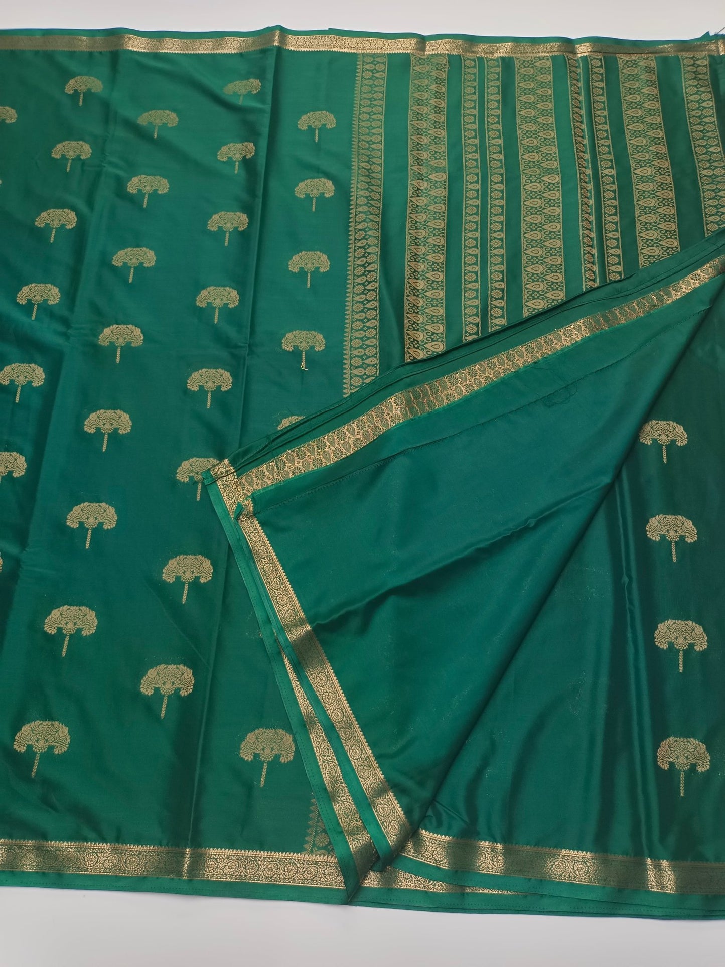 SEMI CREPE SILK SAREE - B S CHANNABASAPPA & SONS