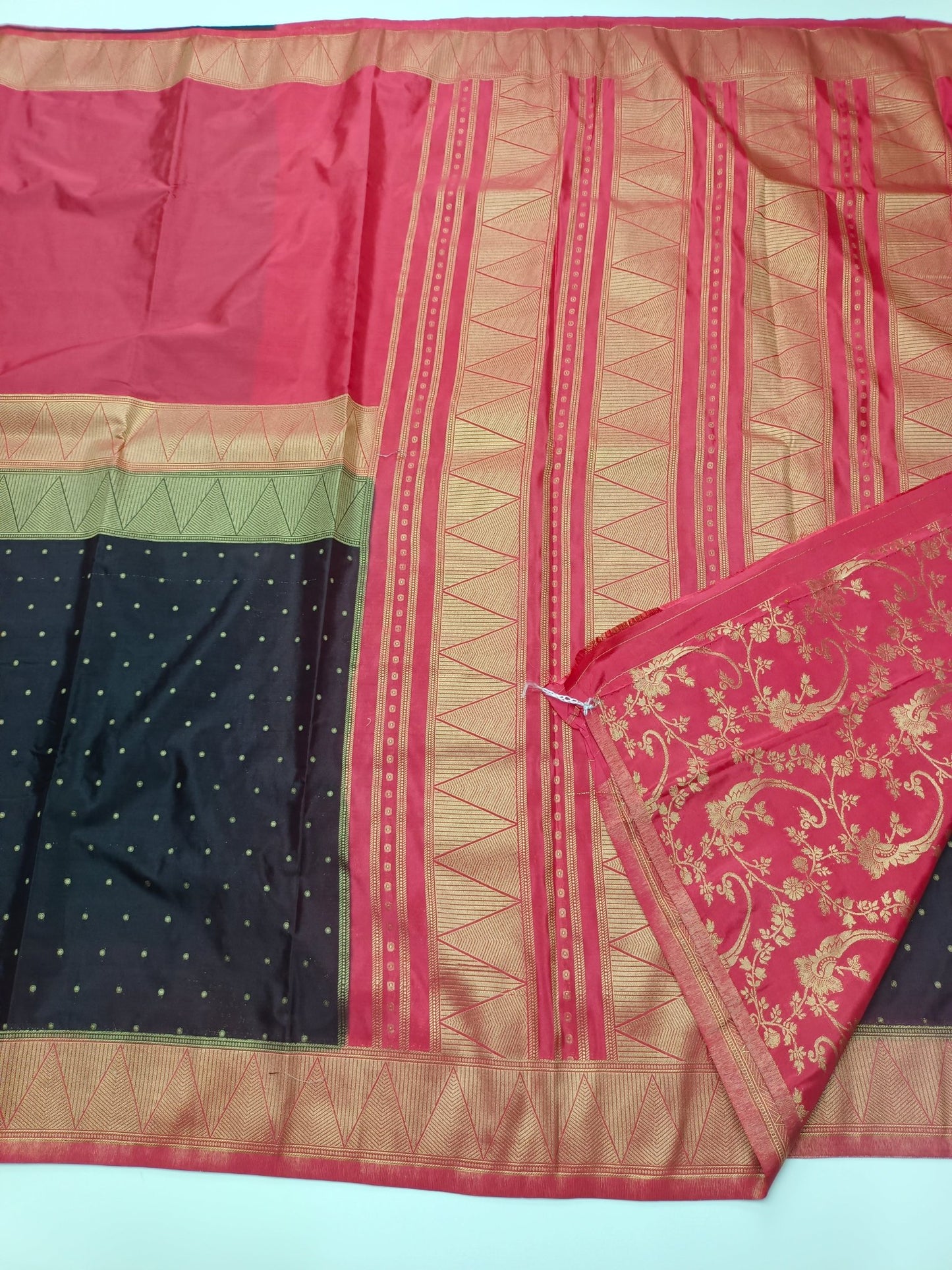 2D SEMI CREPE SILK SAREE - B S CHANNABASAPPA & SONS