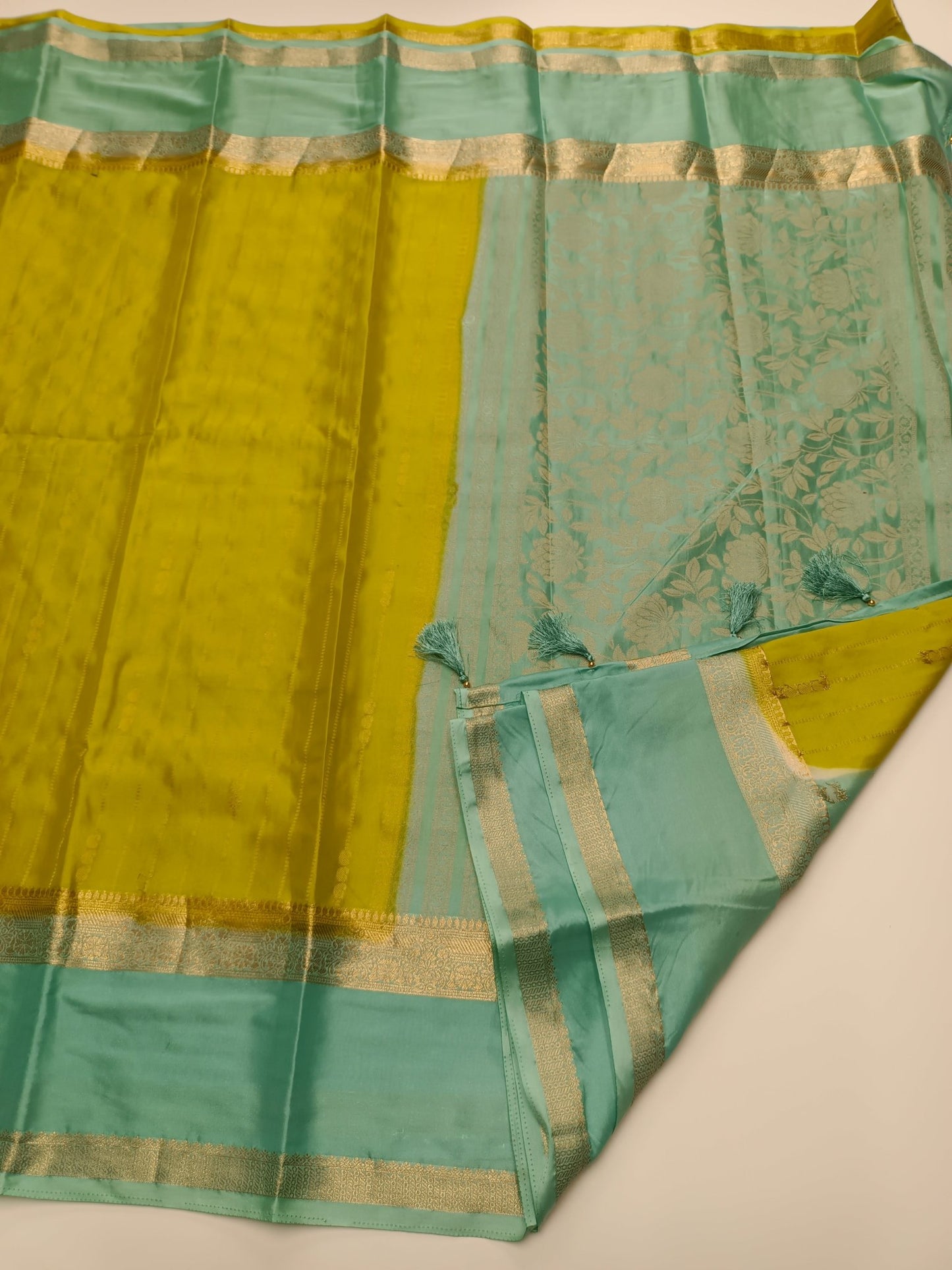 SEMI CREPE SILK SAREE - B S CHANNABASAPPA & SONS